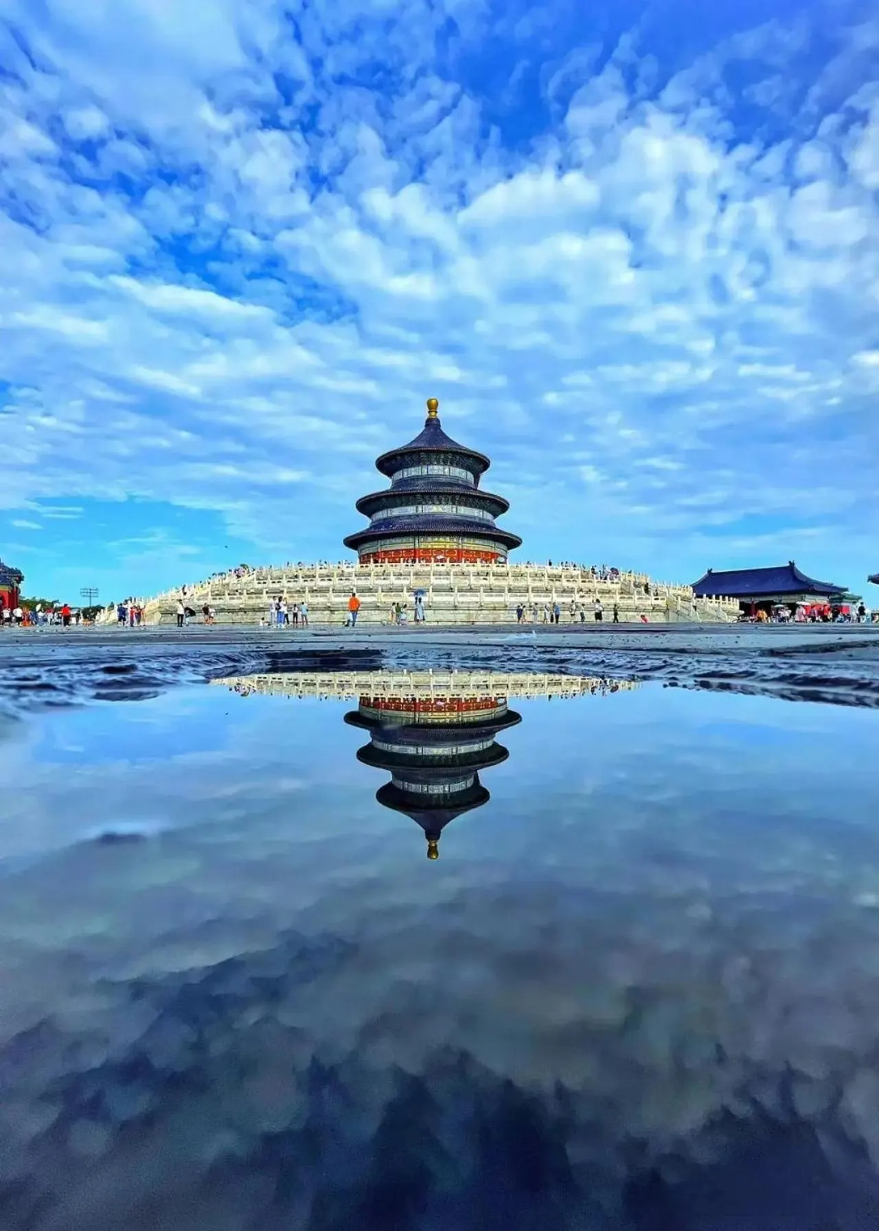 Spring Time Hostel--Nearby Tiananmen square & Forbidden City & Wangfujing Street & Line 5,6 Subway Nearby,Free WiFi