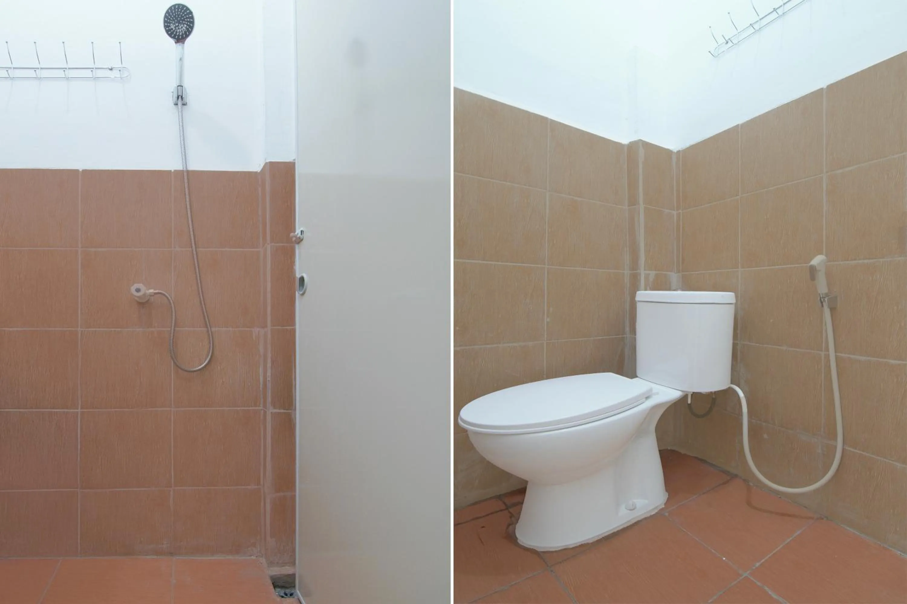 Bathroom in Hotel O Pekanbaru near Mall Ciputra Seraya formerly Lotus Inn