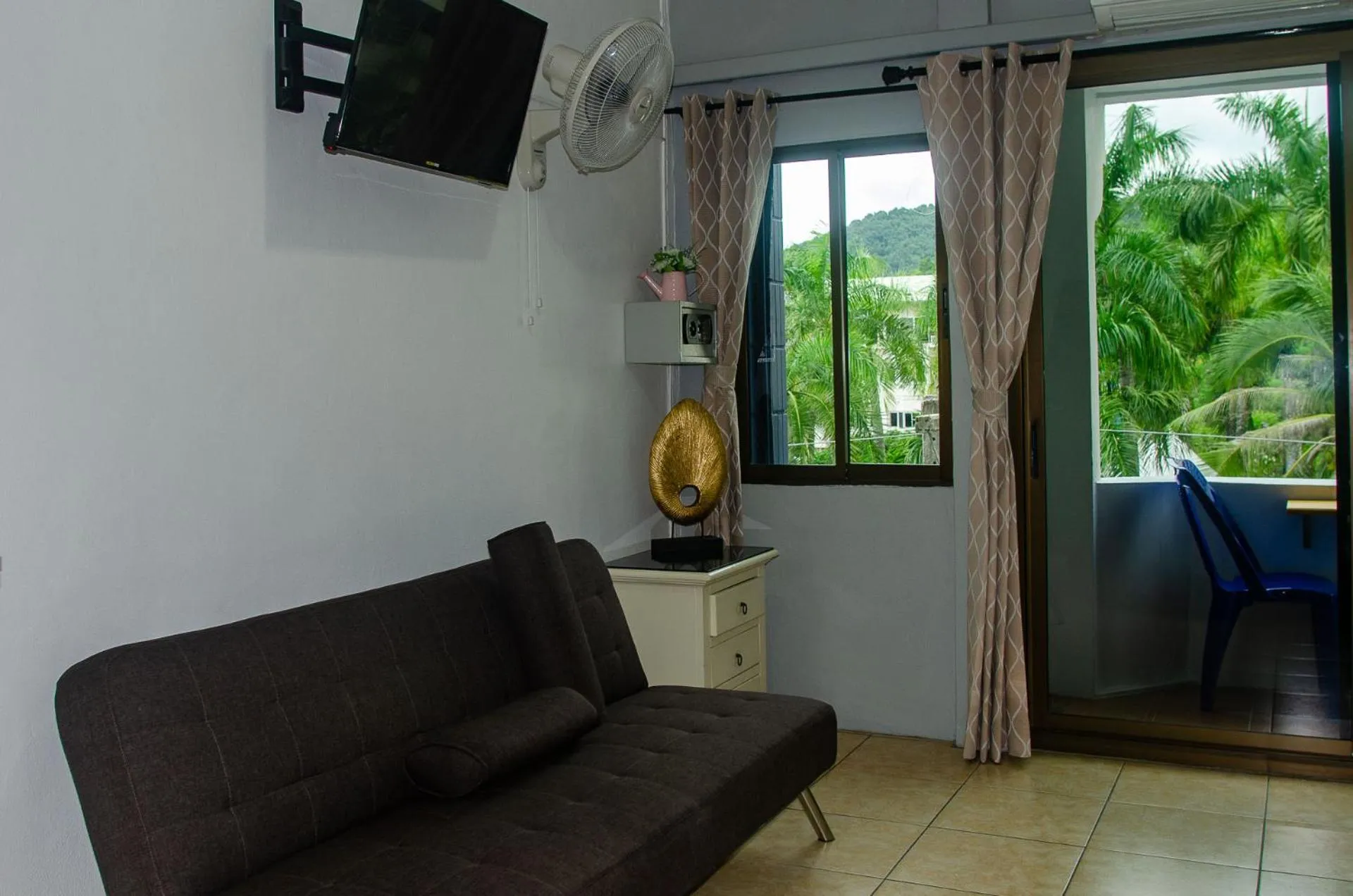 Living room in Allstar Guesthouse