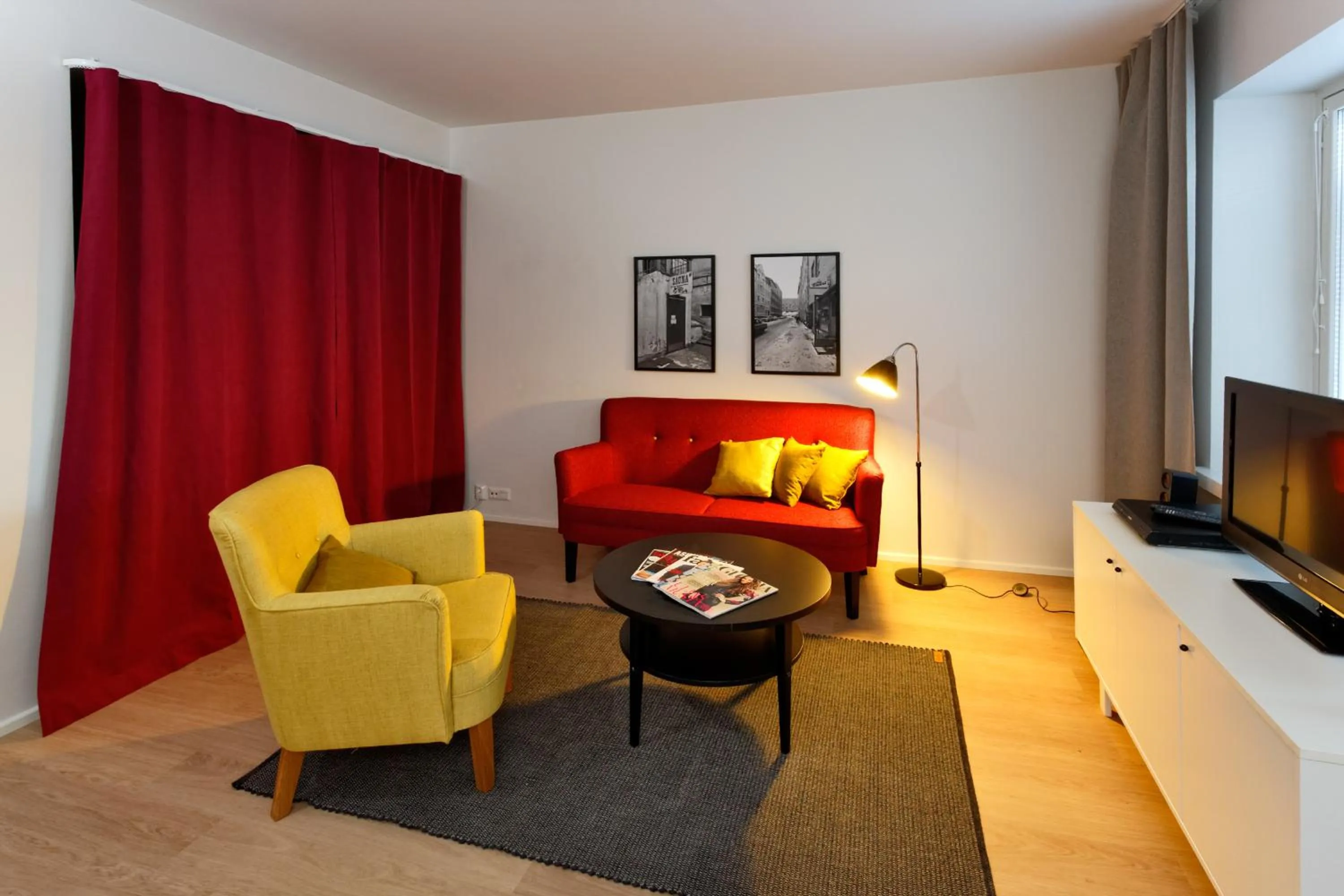 Seating area in Forenom Serviced Apartments Helsinki Kruununhaka
