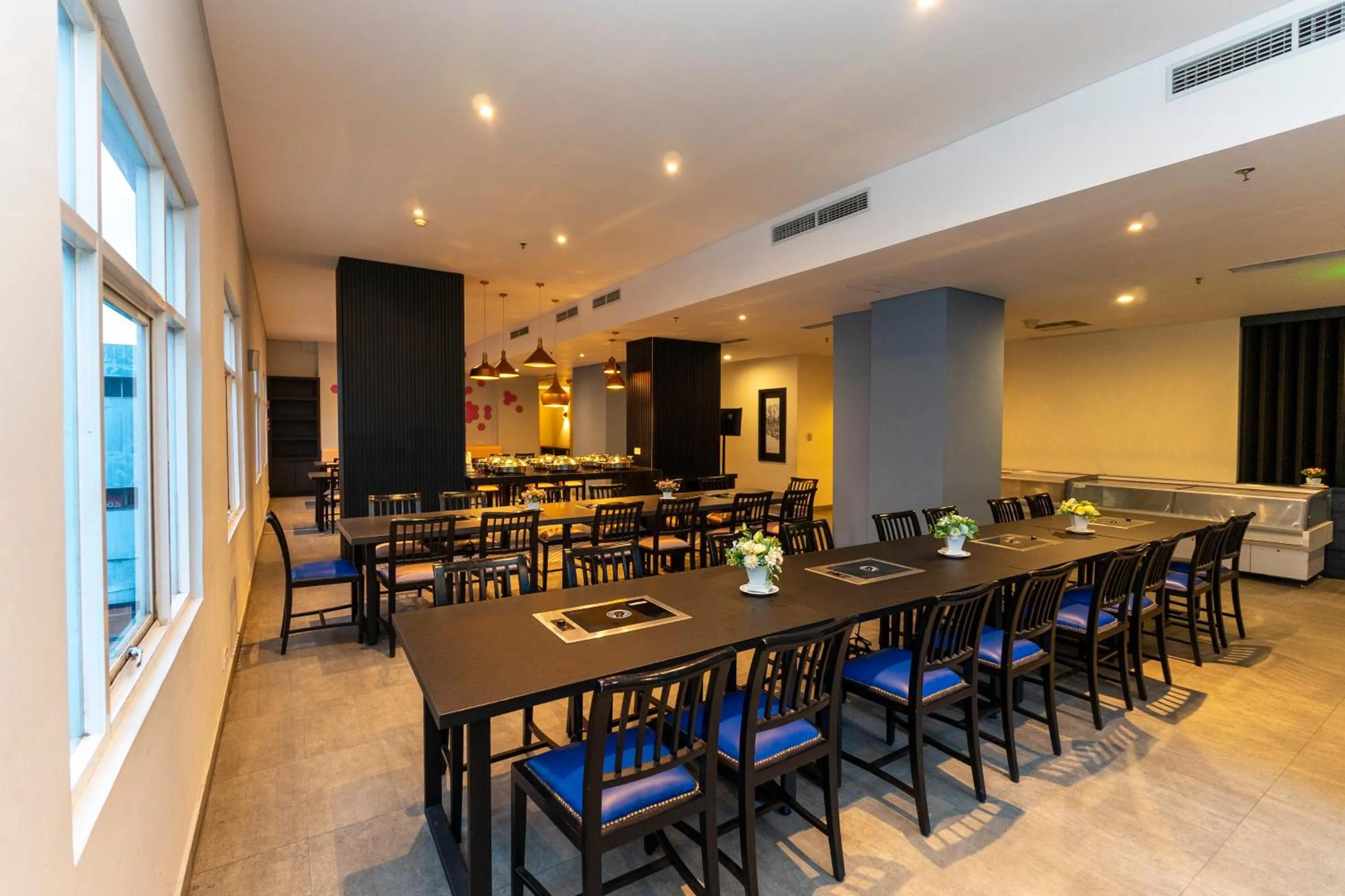 Restaurant/places to eat in Oria Hotel Jakarta