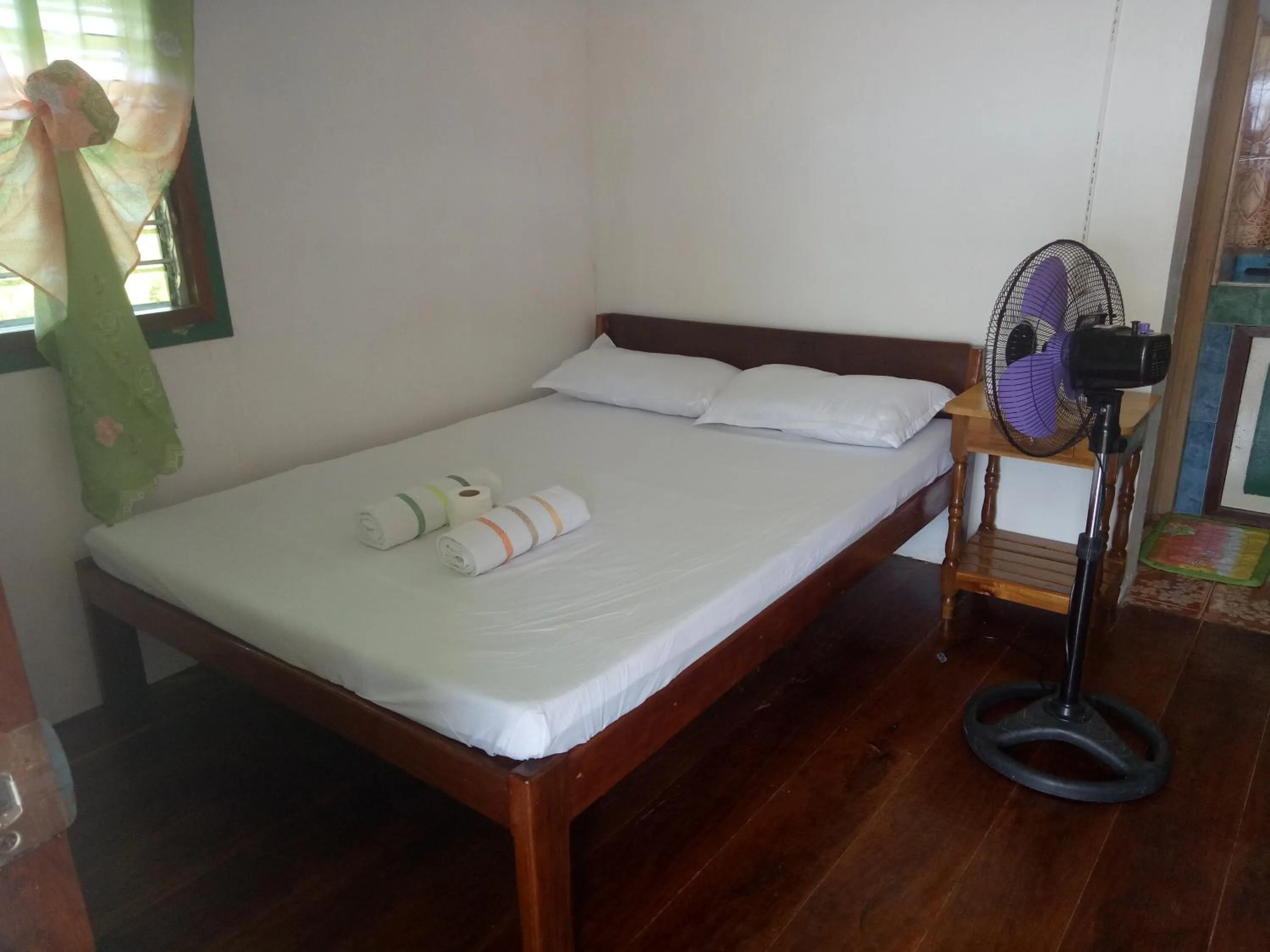 Bed in Jeno Tourist Inn