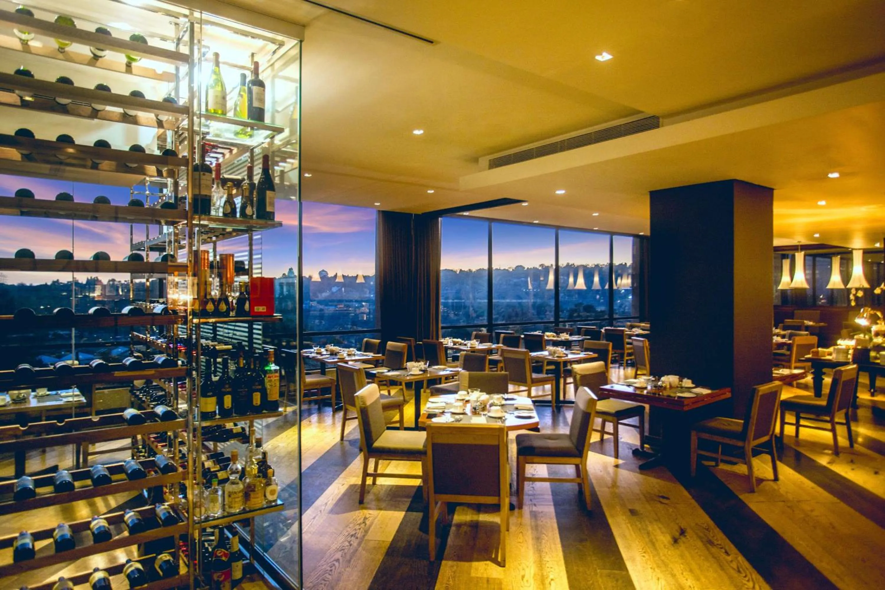 Restaurant/places to eat in Southern Sun Hyde Park Sandton