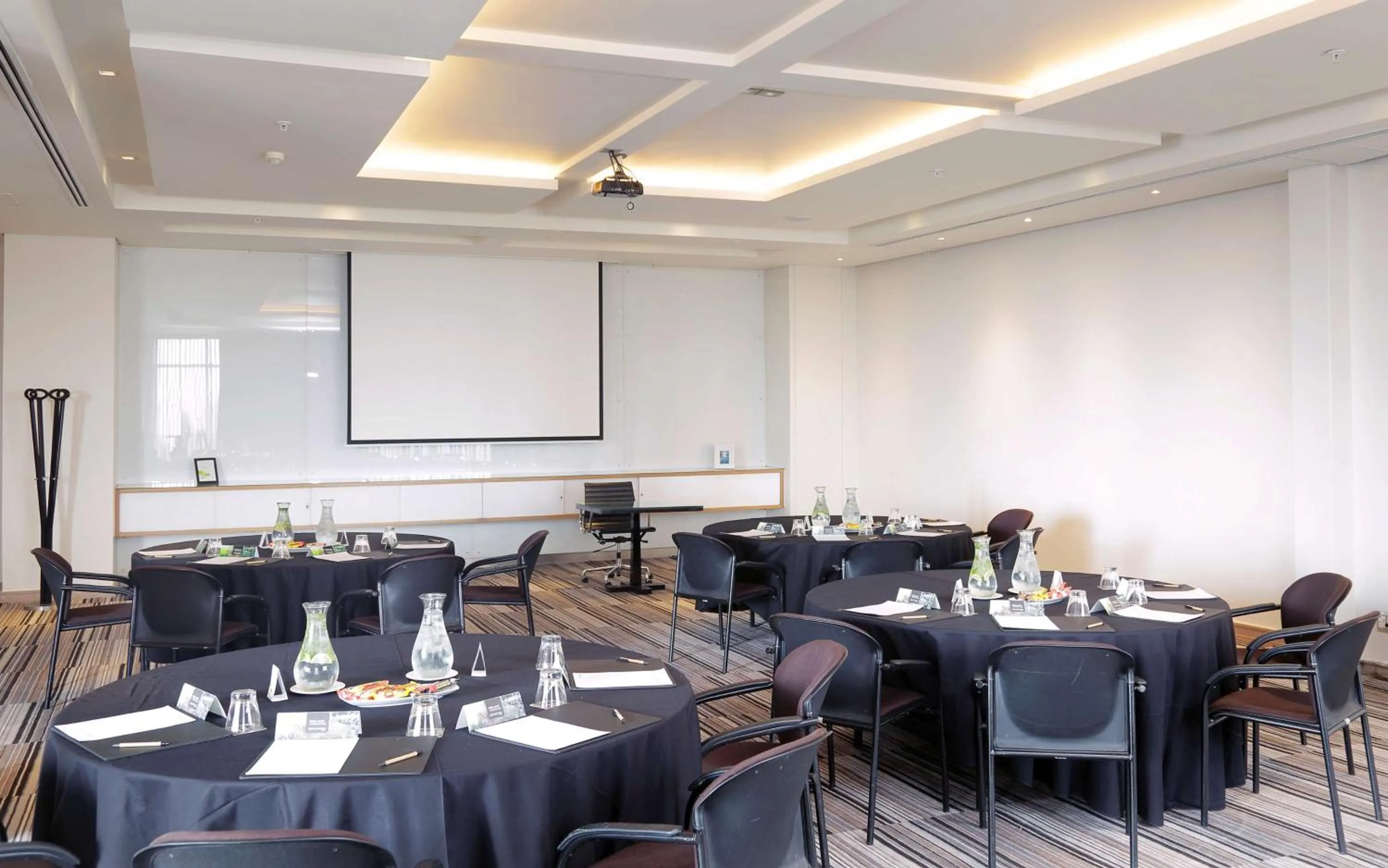 Meeting/conference room in Southern Sun Hyde Park Sandton