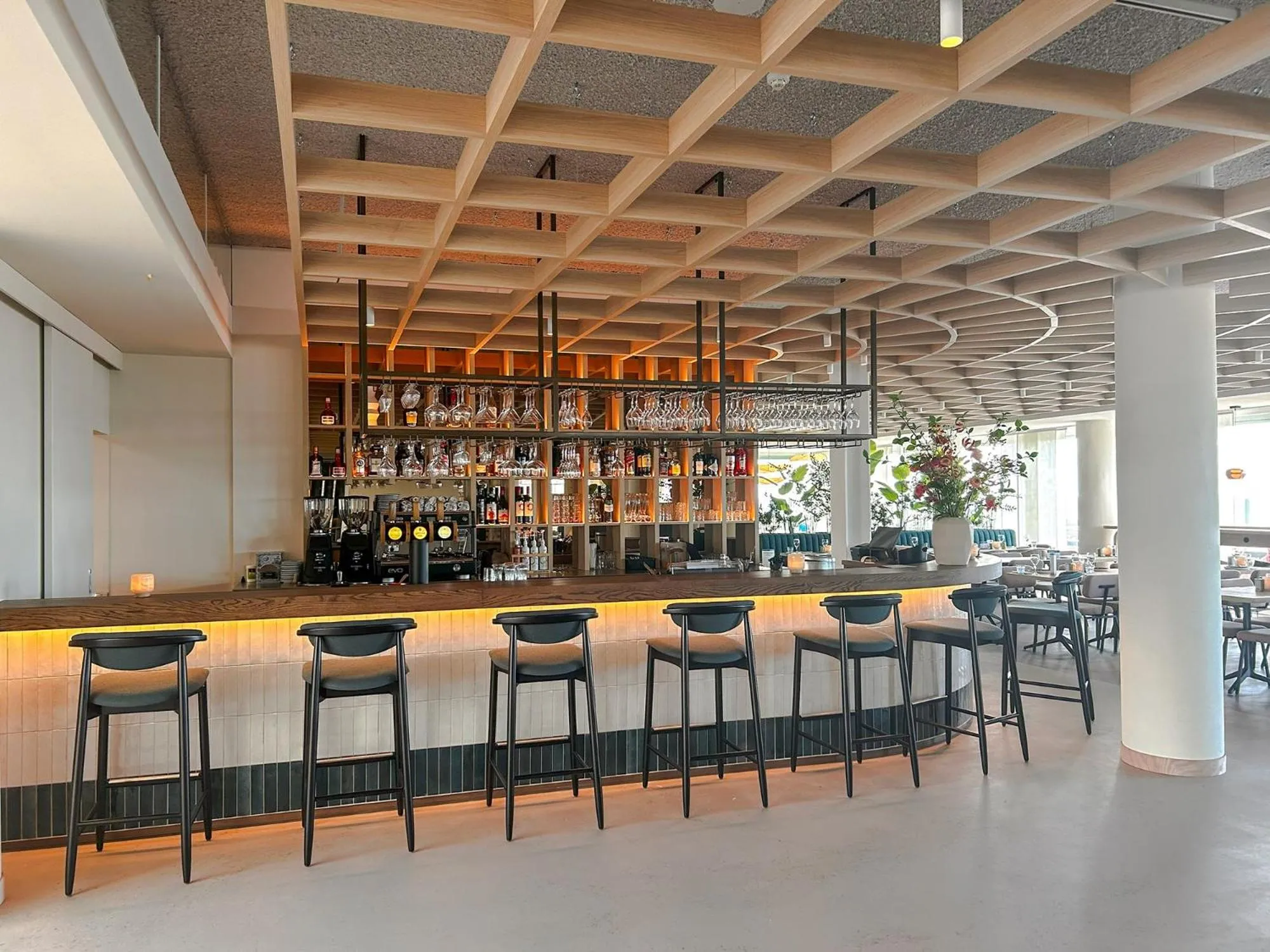 Restaurant/places to eat in Hotel de Baak Seaside