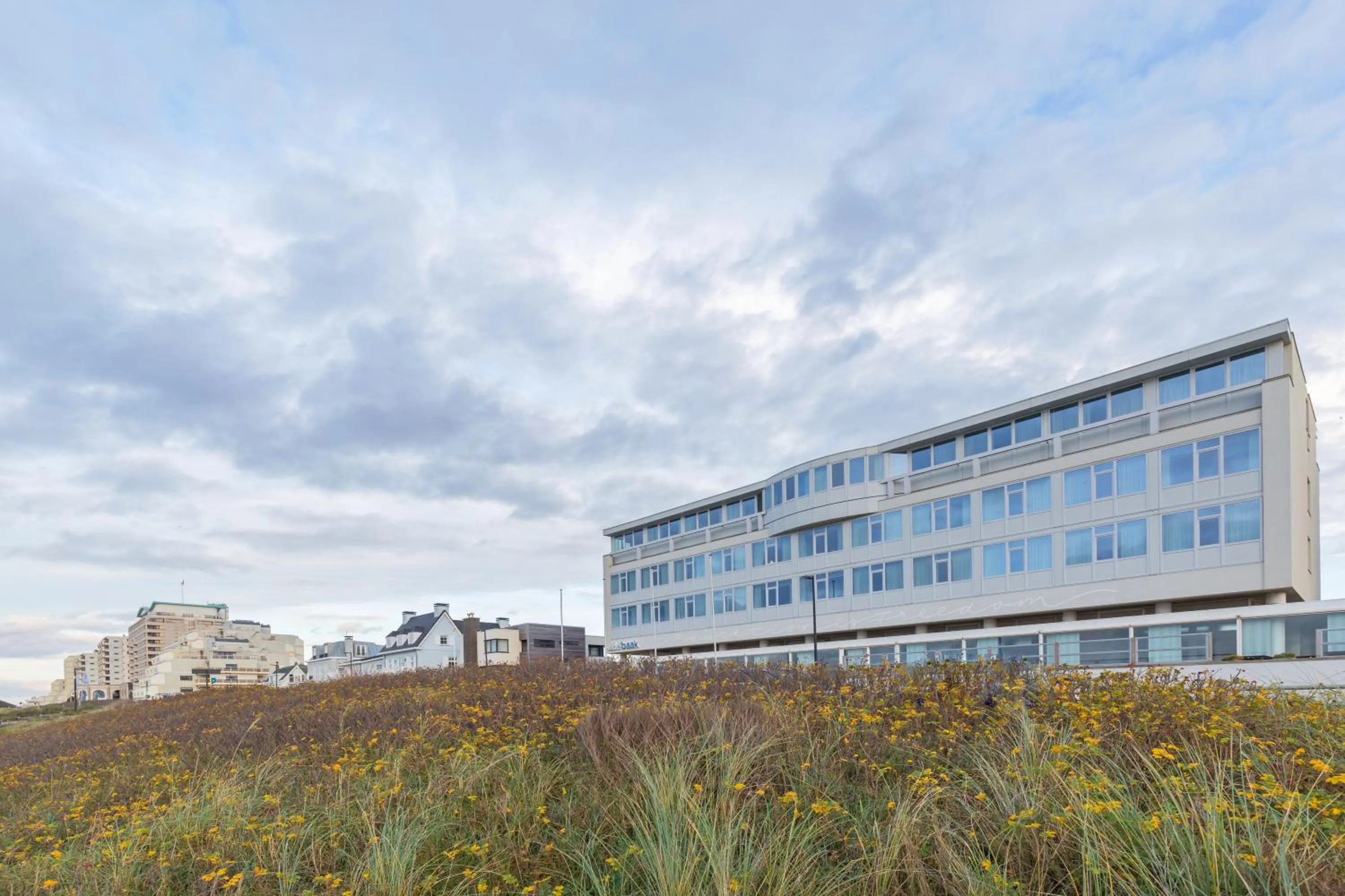 Property building in Hotel de Baak Seaside