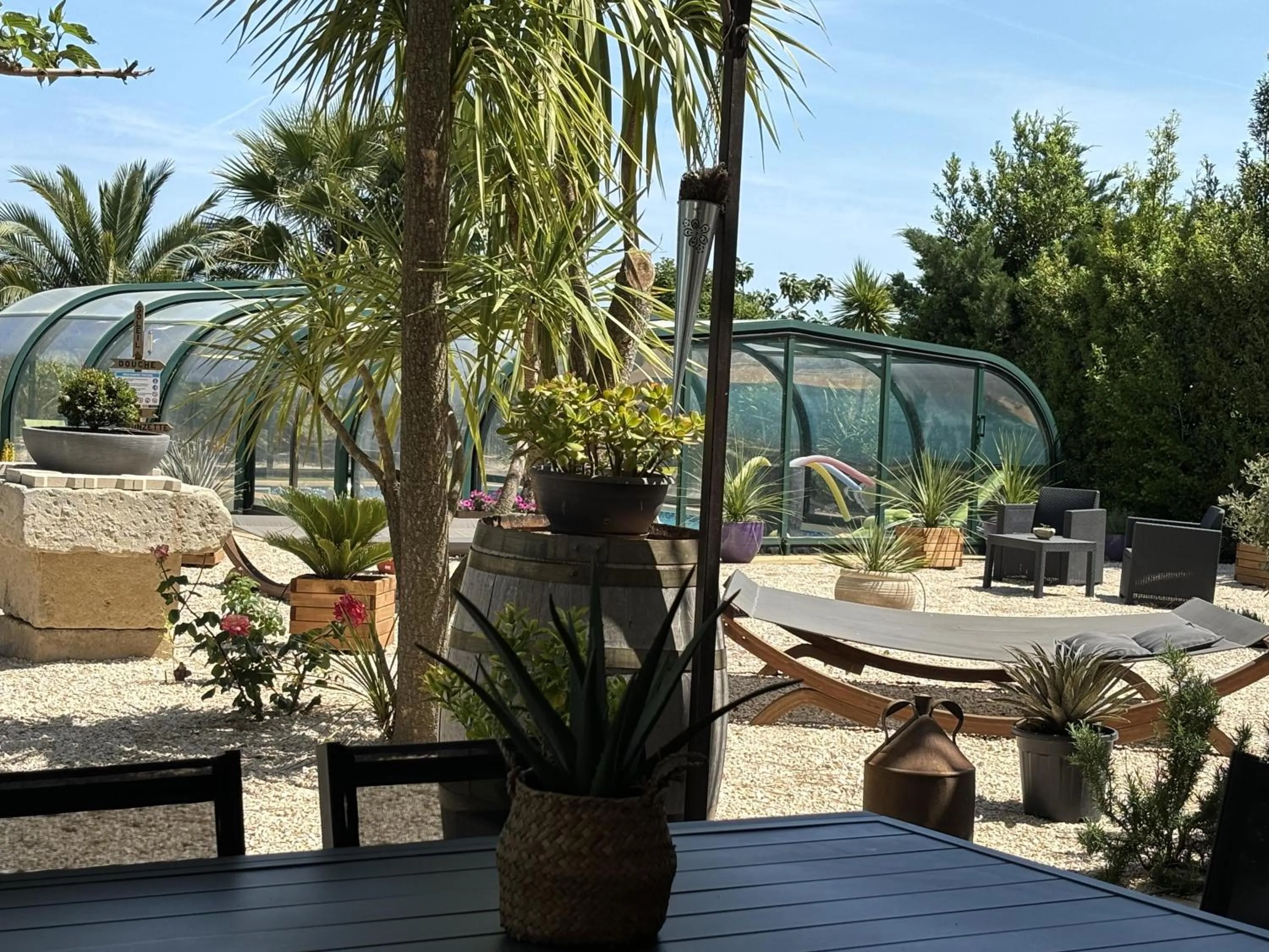 Patio in A l'Orée Des Vignes