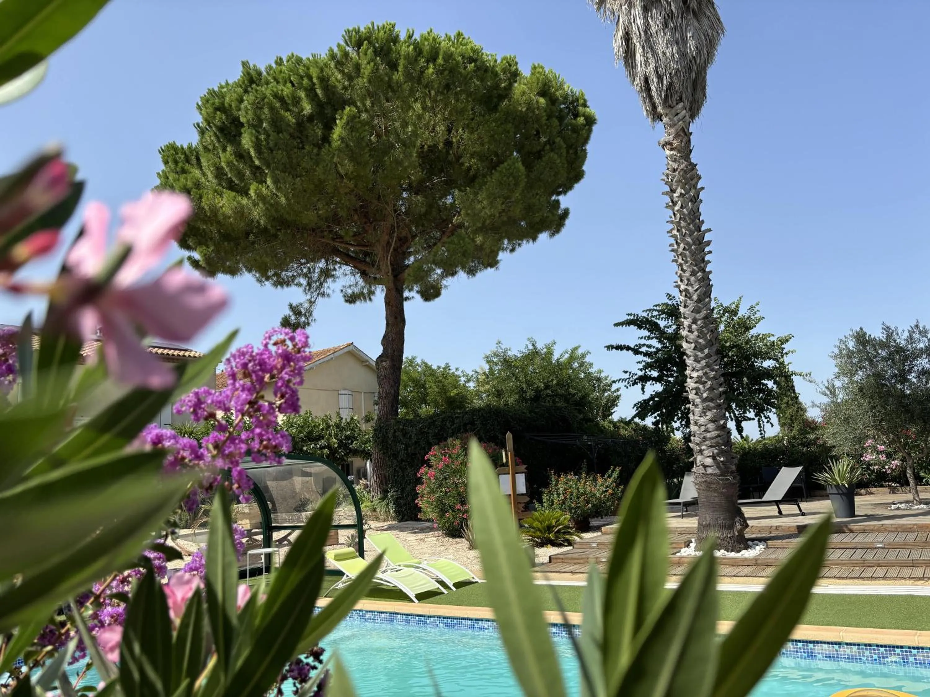 Garden in A l'Orée Des Vignes