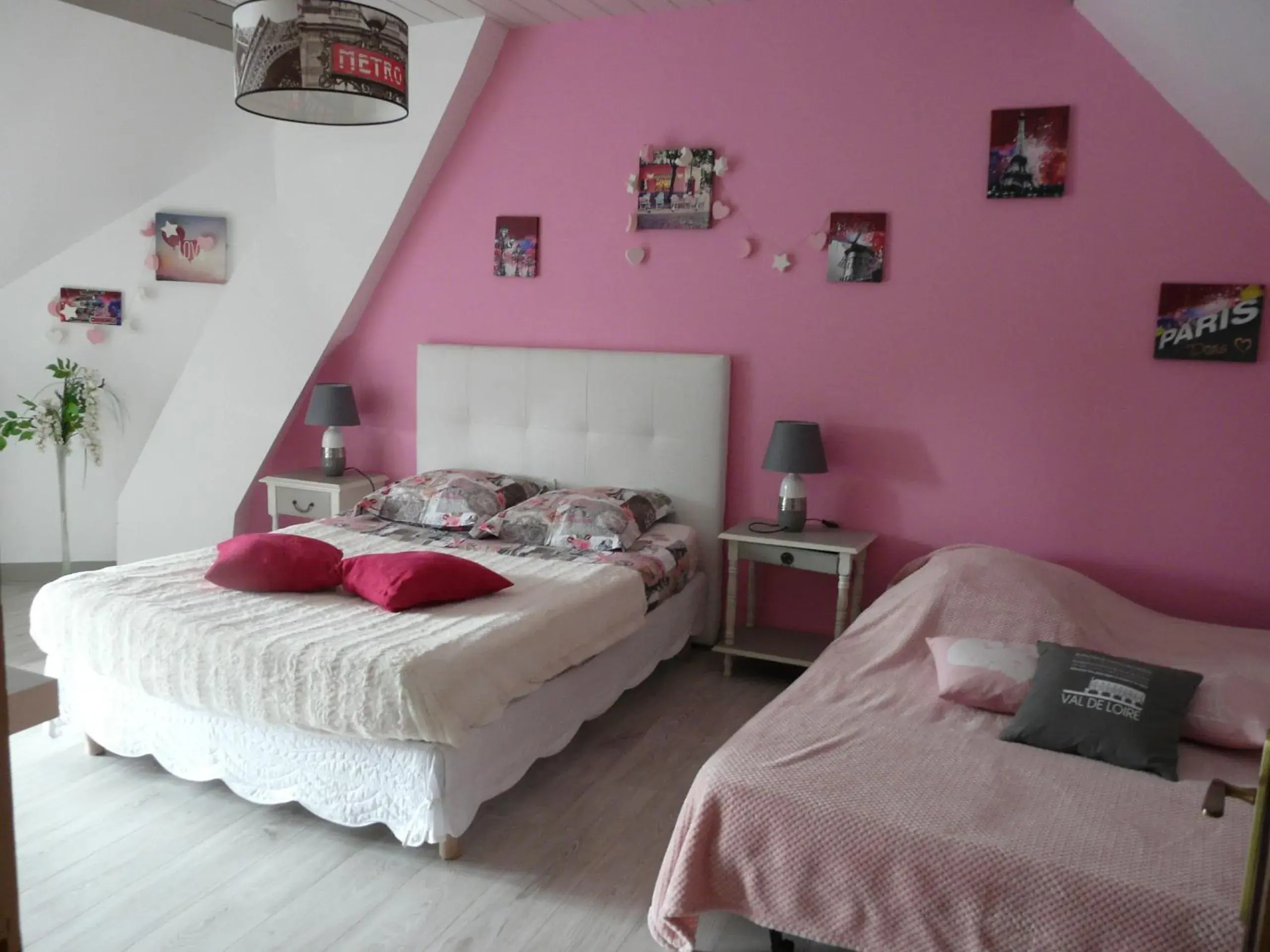 Family Room in LES HIRONDELLES Family Room in LES HIRONDELLES