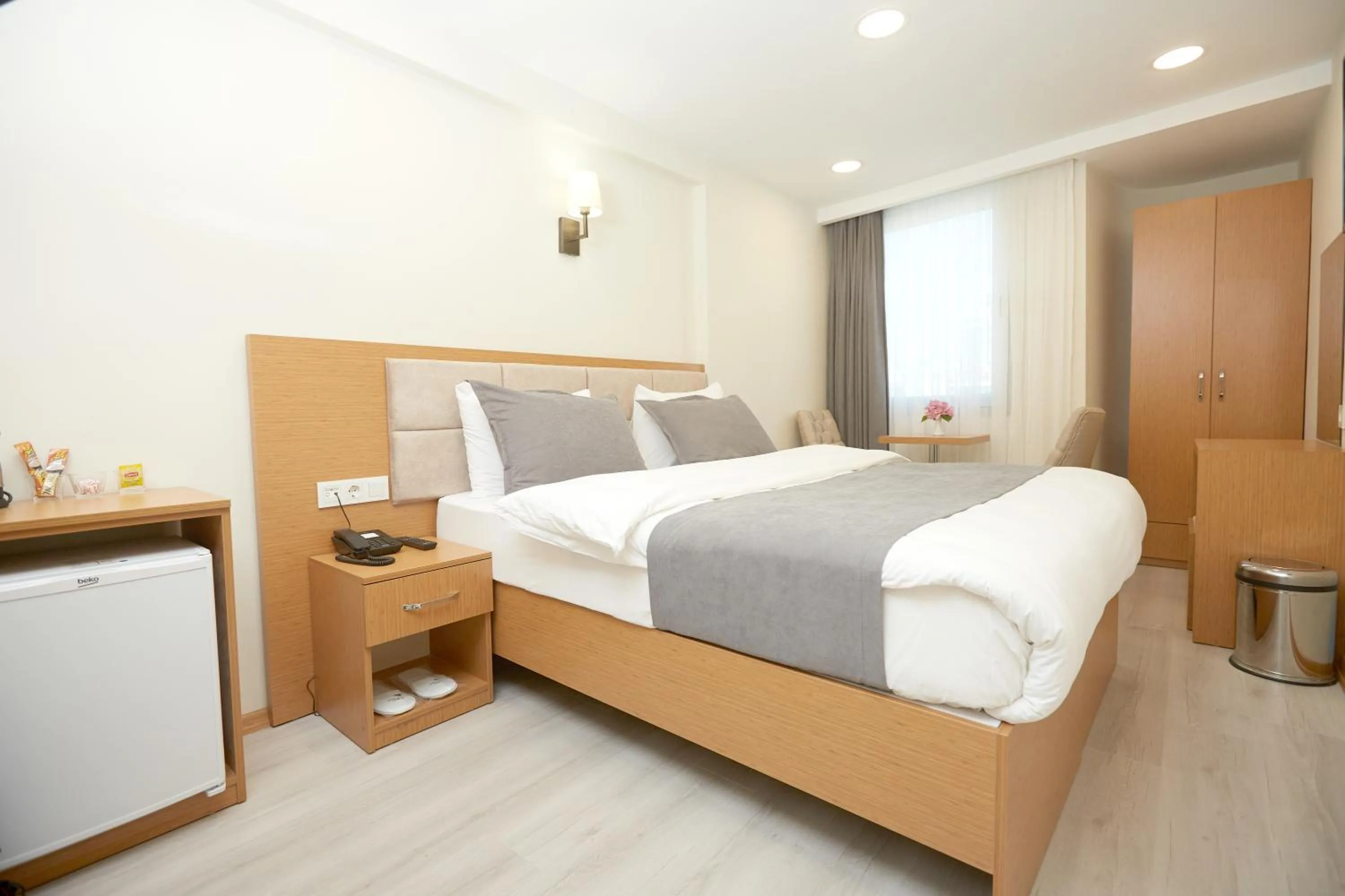 Bed in Kartal Palace Taksim Square FAMILY HOTEL