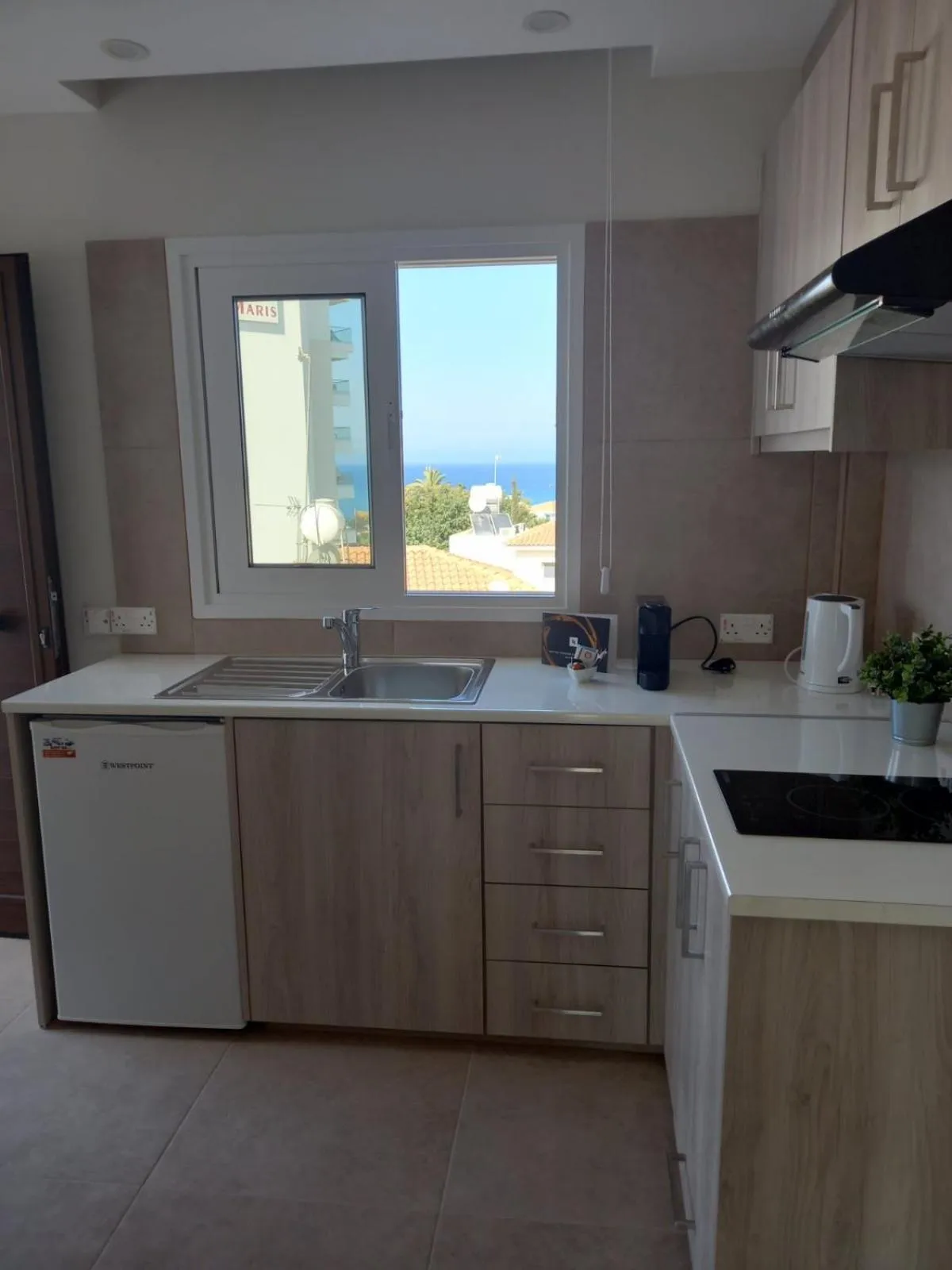 Kitchen or kitchenette in Proteas Mare Suites