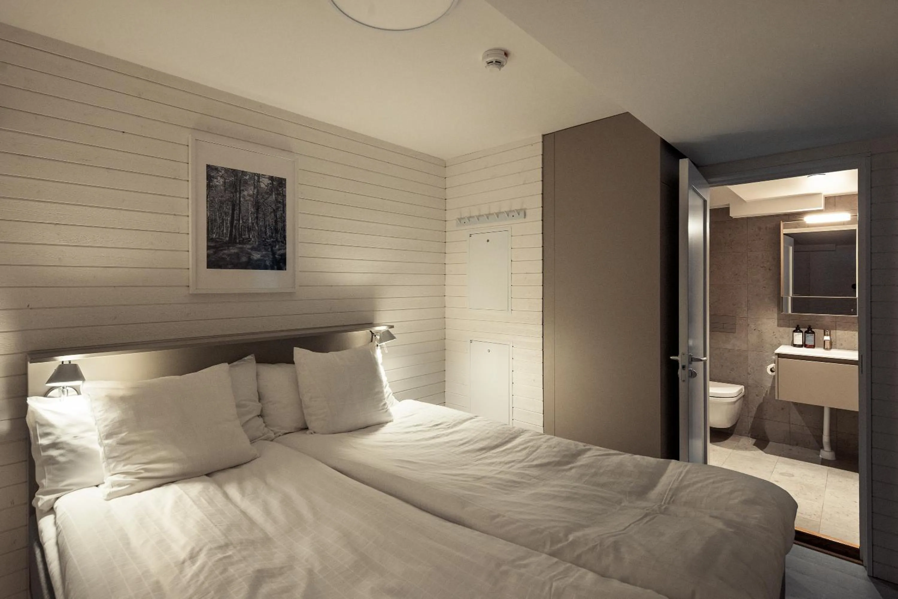 Bed in Sandhamn Seglarhotell