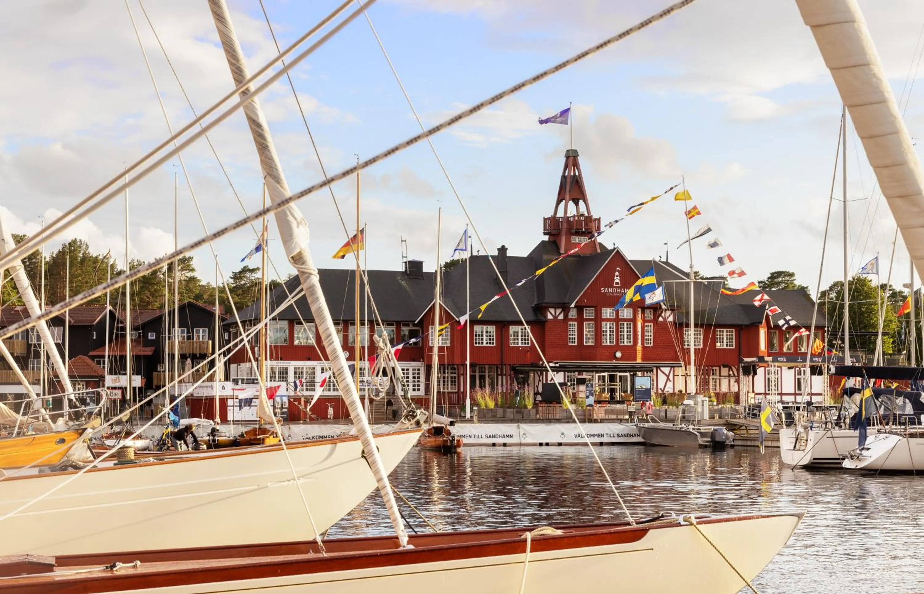 Facade/entrance in Sandhamn Seglarhotell