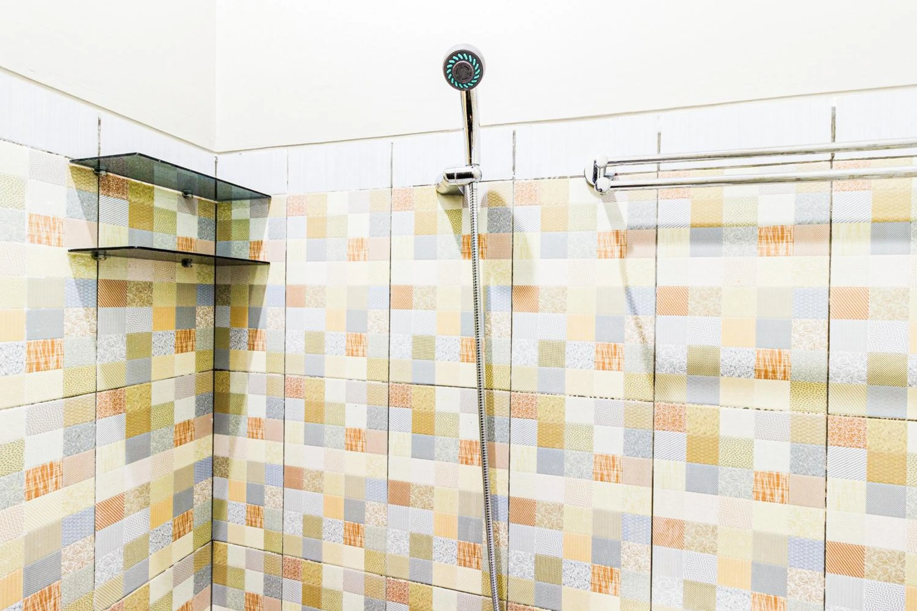 Bathroom in RedDoorz Plus near Pantai Malalayang Manado