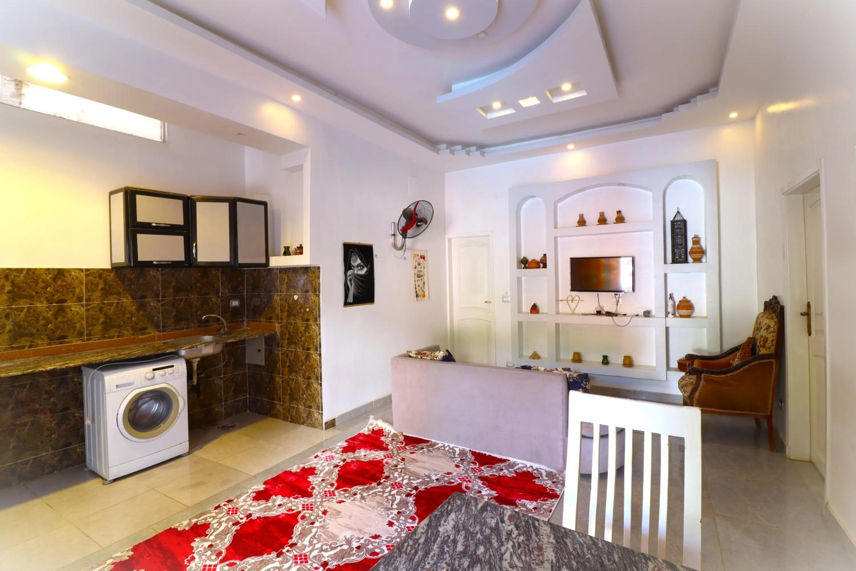 Mama Africa Apts & Studios