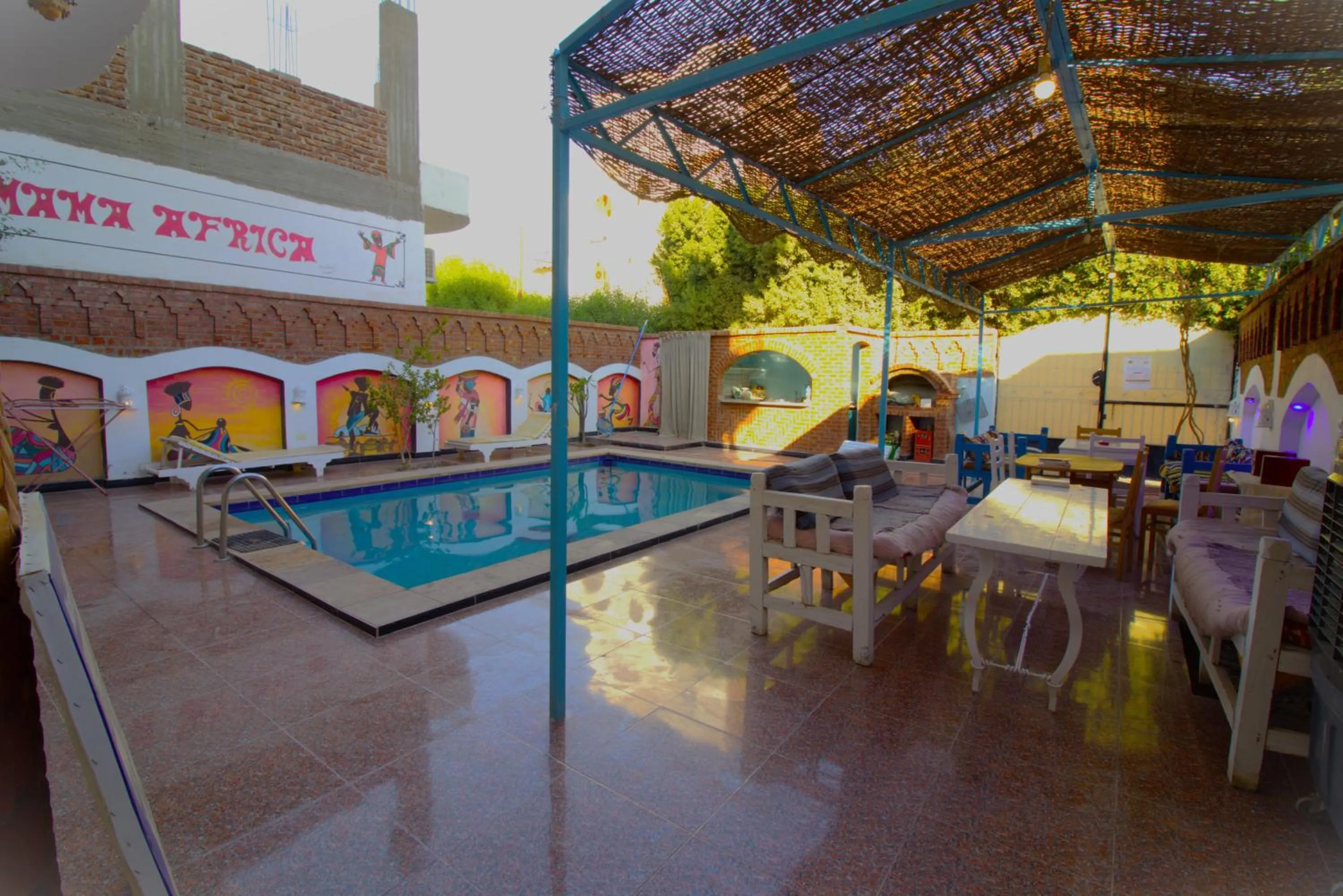 Mama Africa Apts & Studios