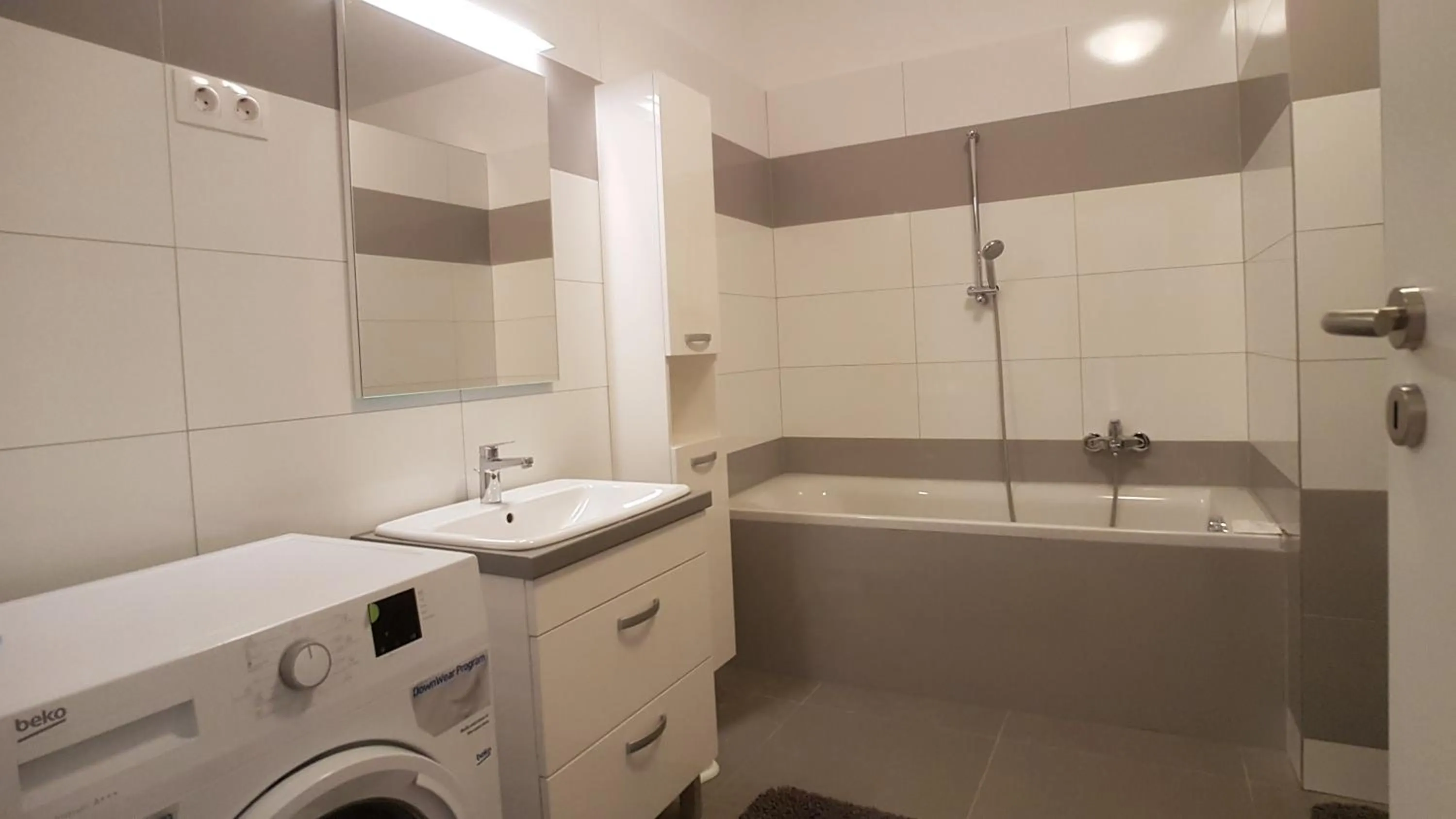 Piacsek Apartmanház