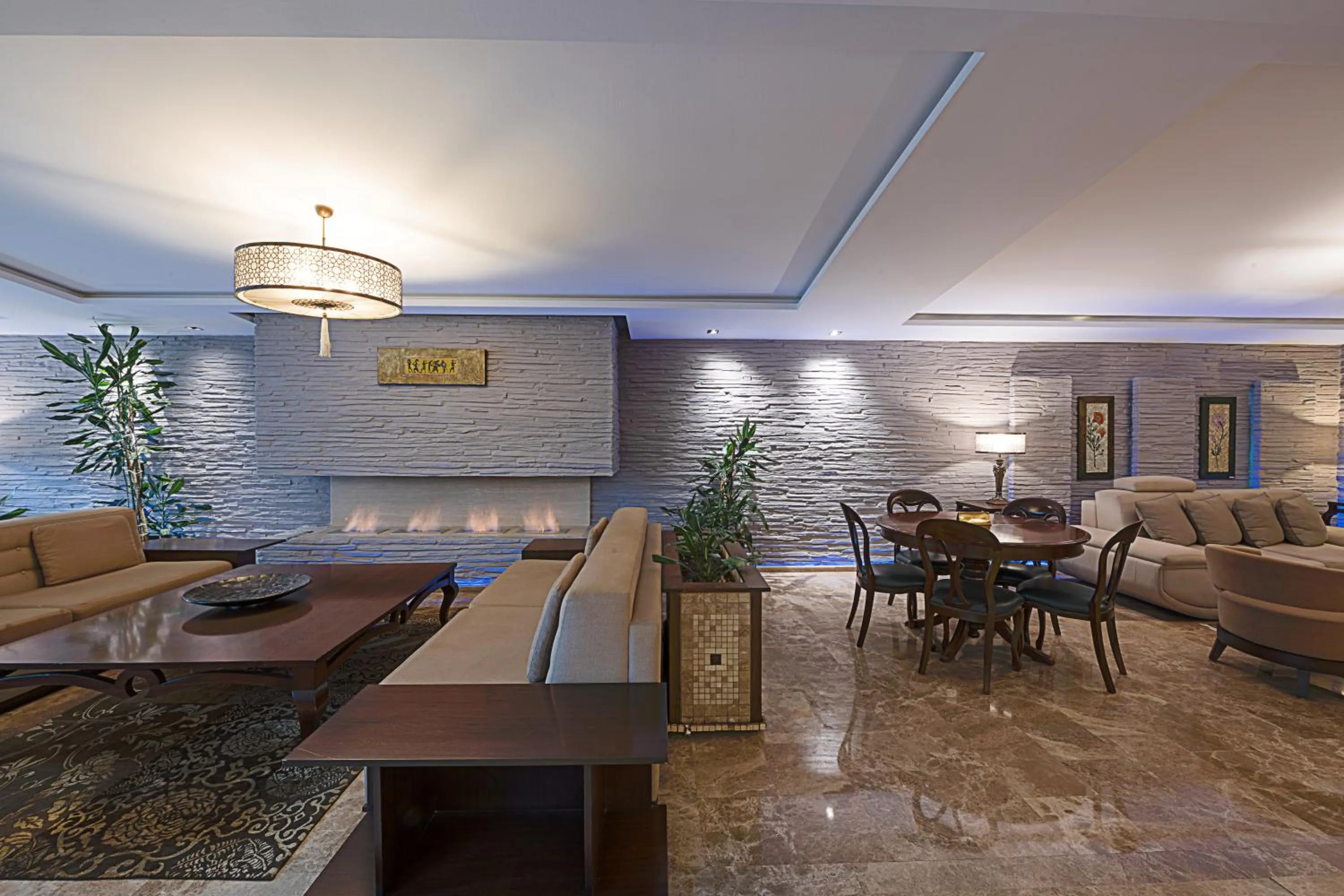 Lobby or reception in Dream Hill Business Deluxe Hotel Asia