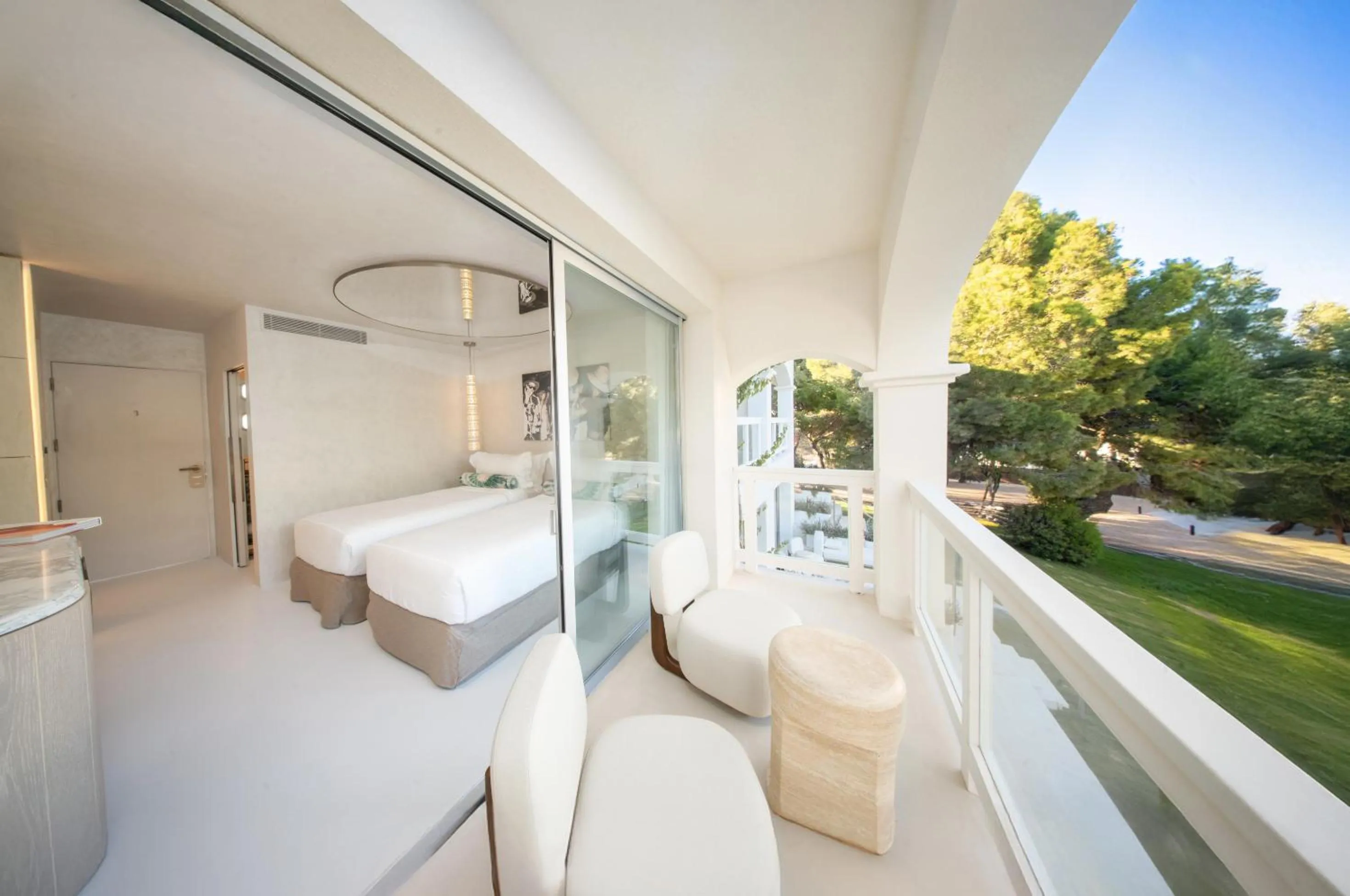 Bed in Destino Five Ibiza - 5-Star Grand Luxe Resort