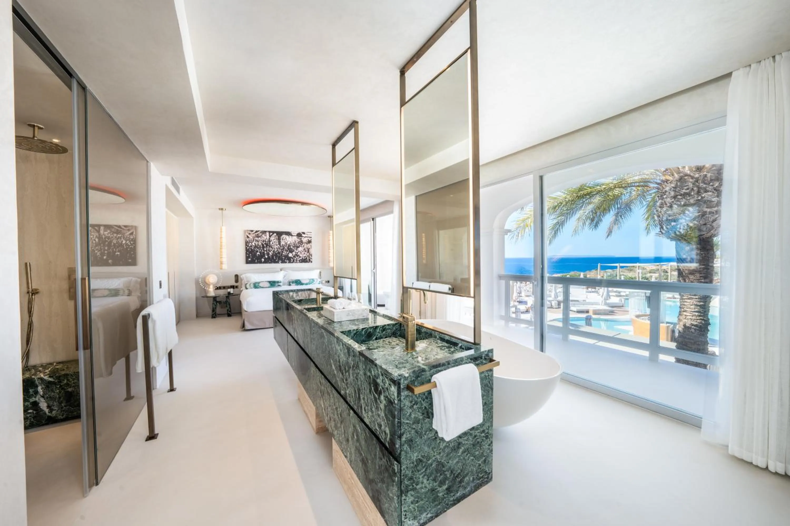 Bed in Destino Five Ibiza - 5-Star Grand Luxe Resort