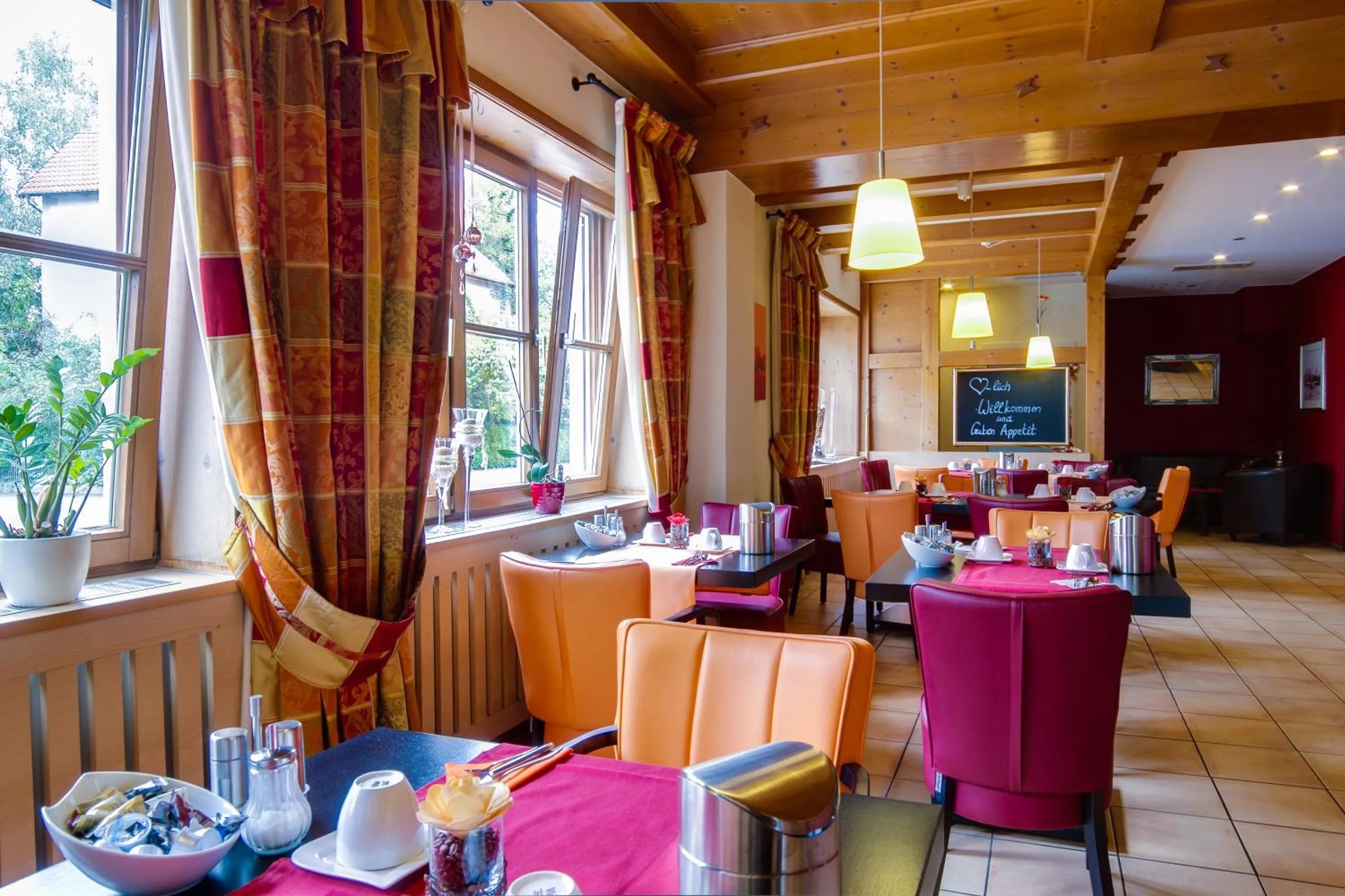 Restaurant/places to eat in Central Hotel Friedrichshafen