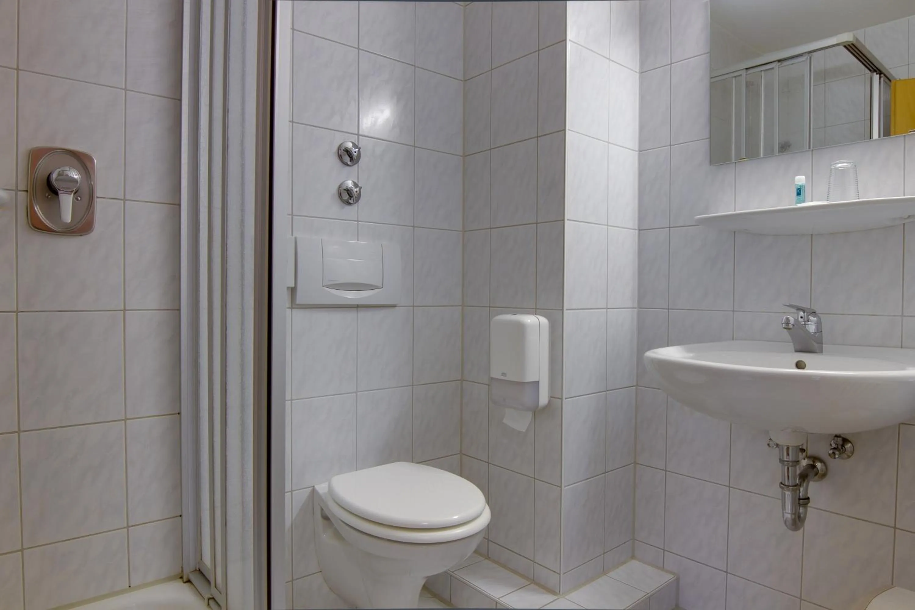 Bathroom in Central Hotel Friedrichshafen