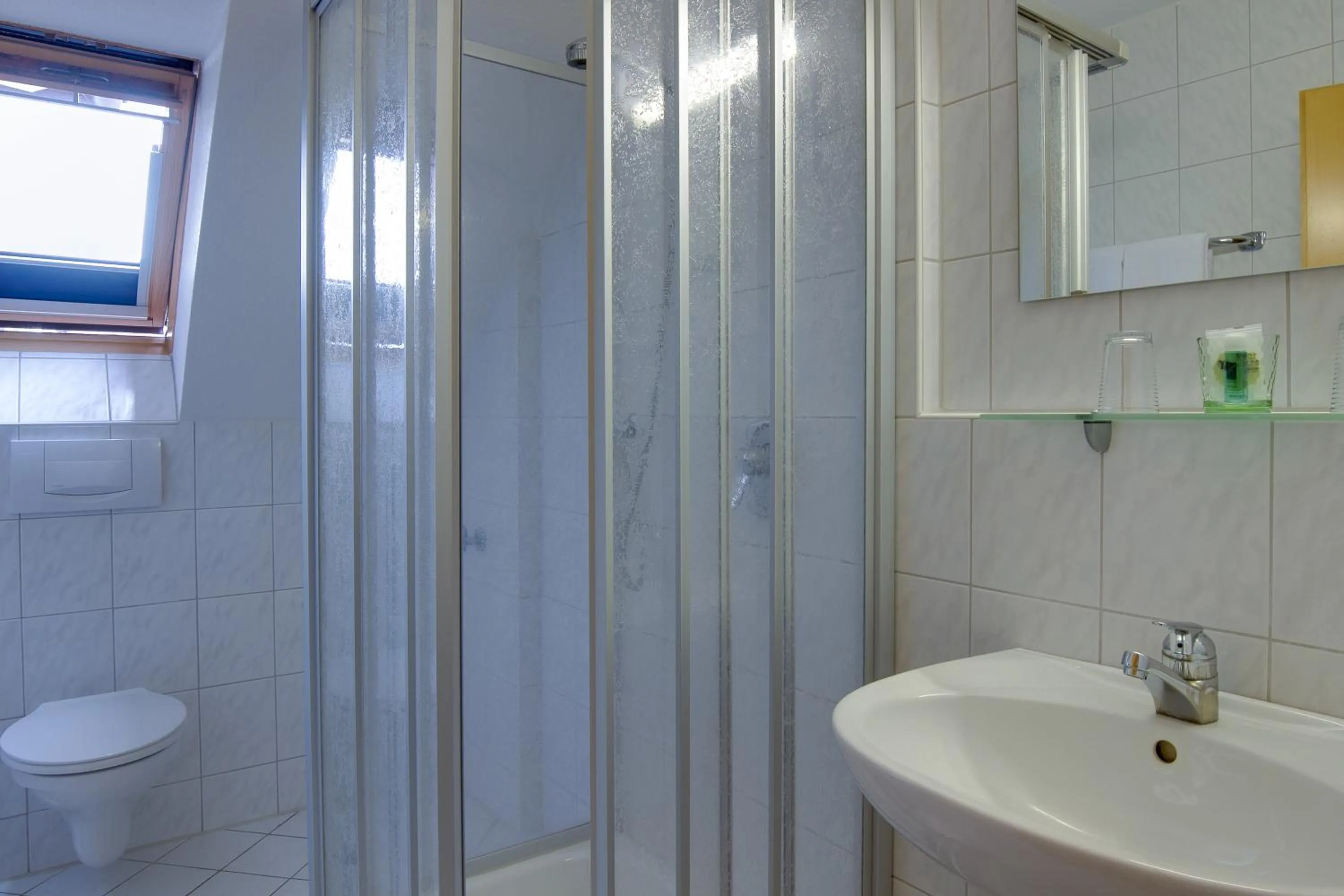 Shower in Central Hotel Friedrichshafen