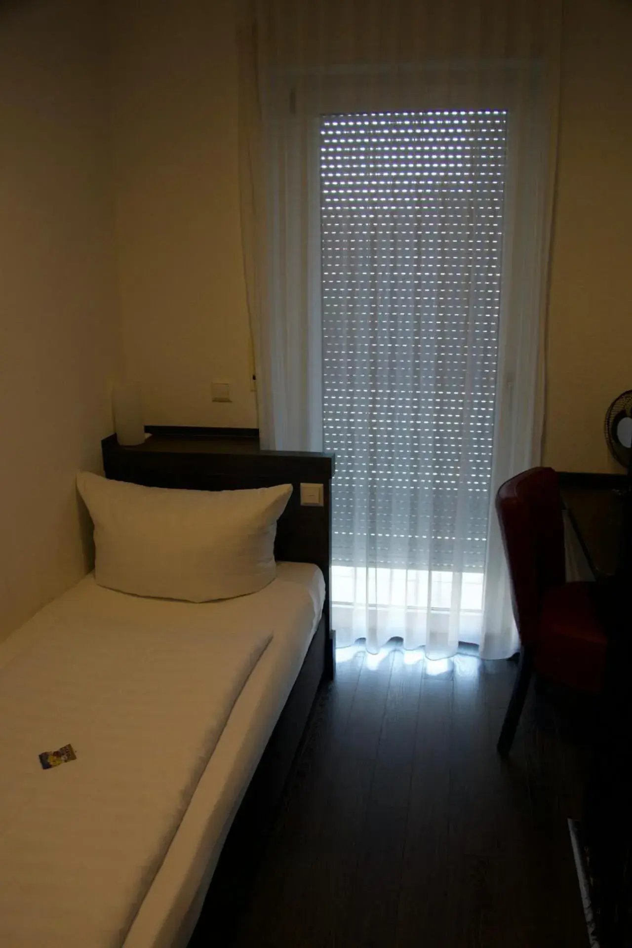 XS - Mikro - Single Room in Central Hotel Friedrichshafen XS - Mikro - Single Room in Central Hotel Friedrichshafen