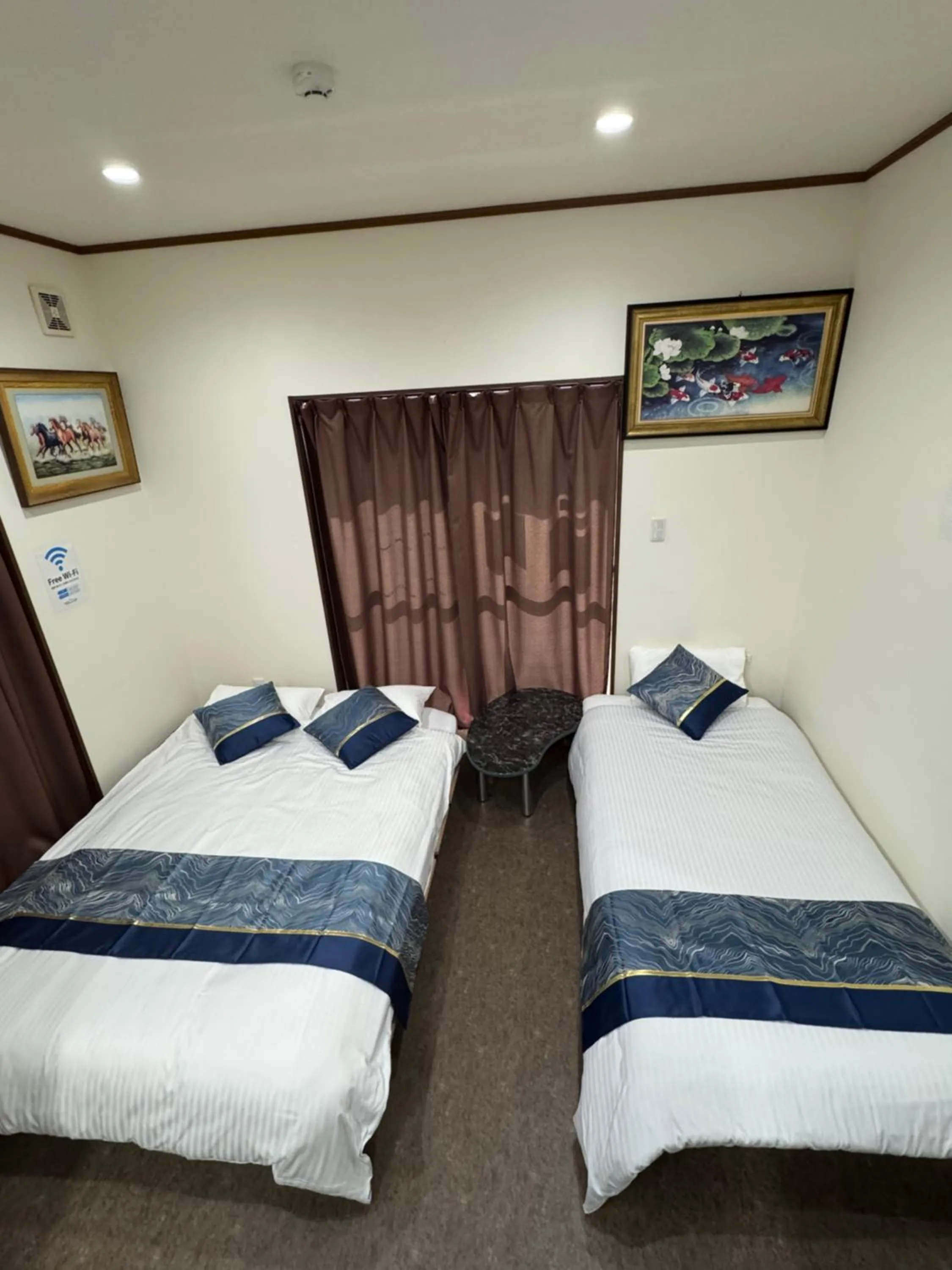 Bed in Thanyaporn Hotel