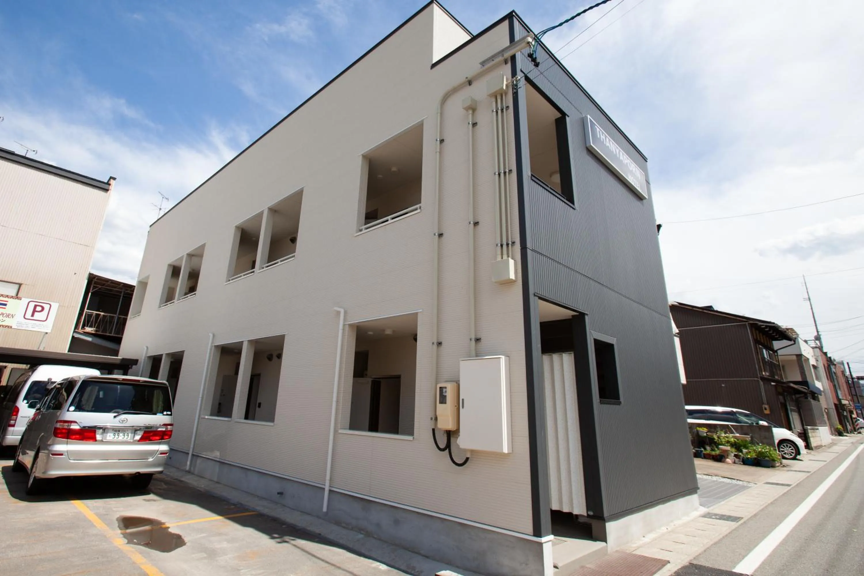 Property building in Thanyaporn Hotel