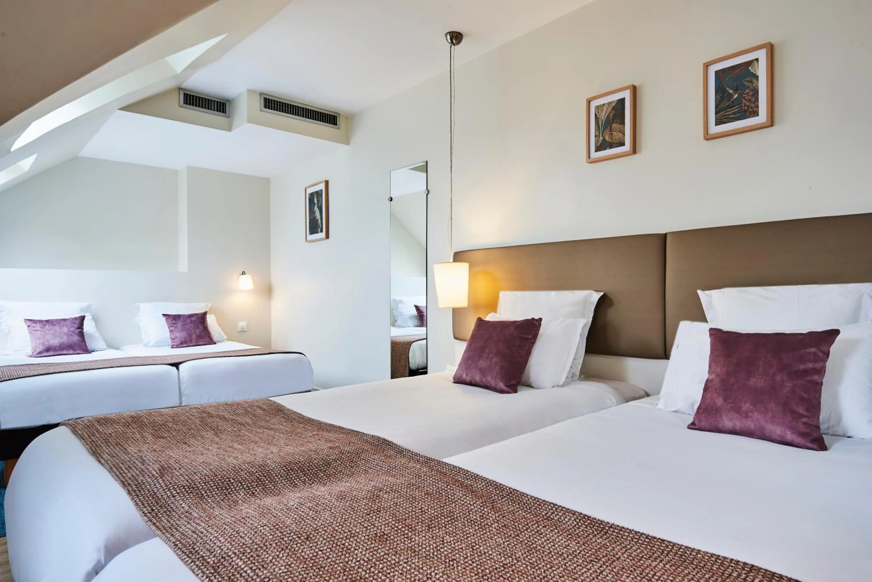 Bed in Hotel Magenta 38 by Happyculture