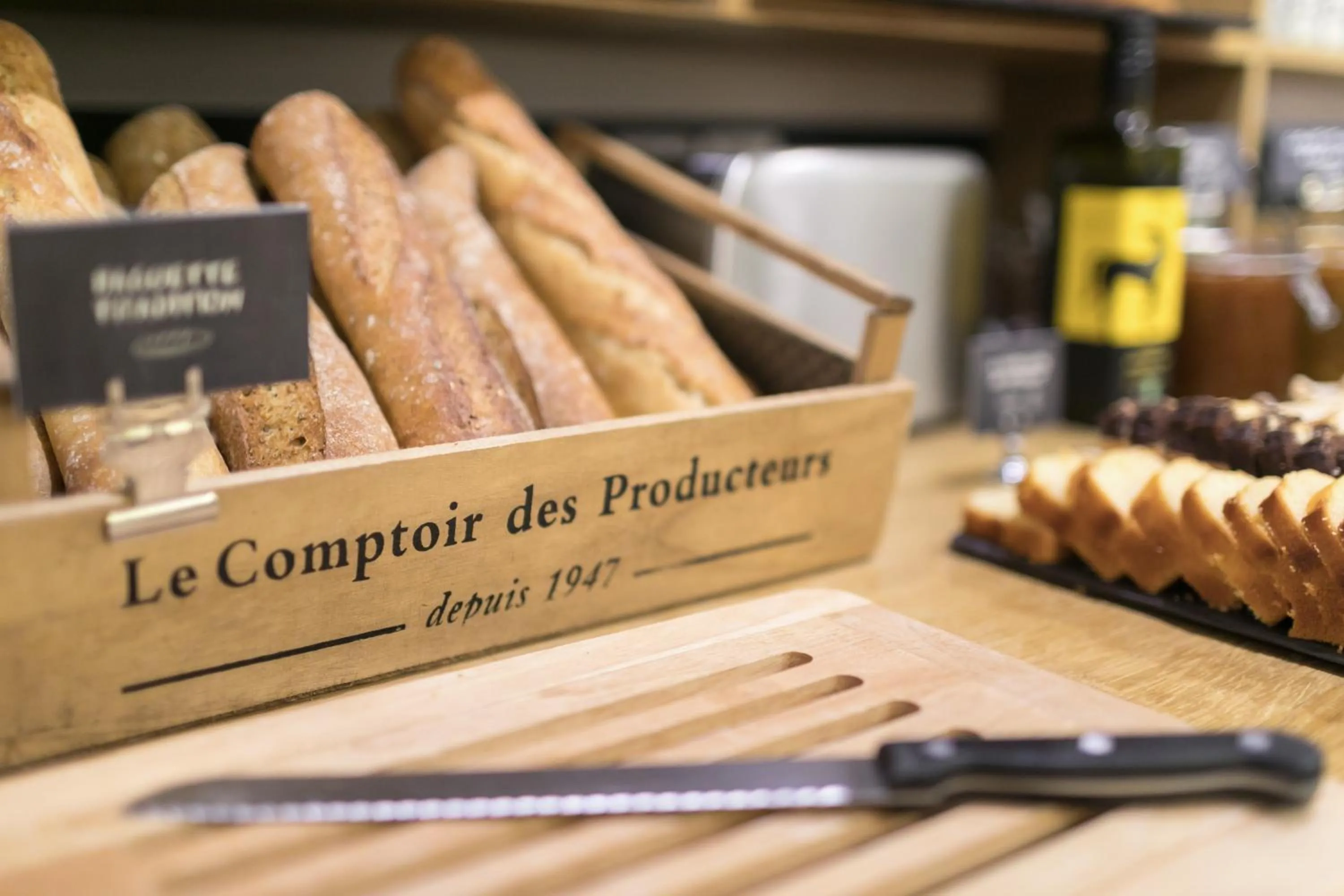 Food in Hotel Magenta 38 by Happyculture