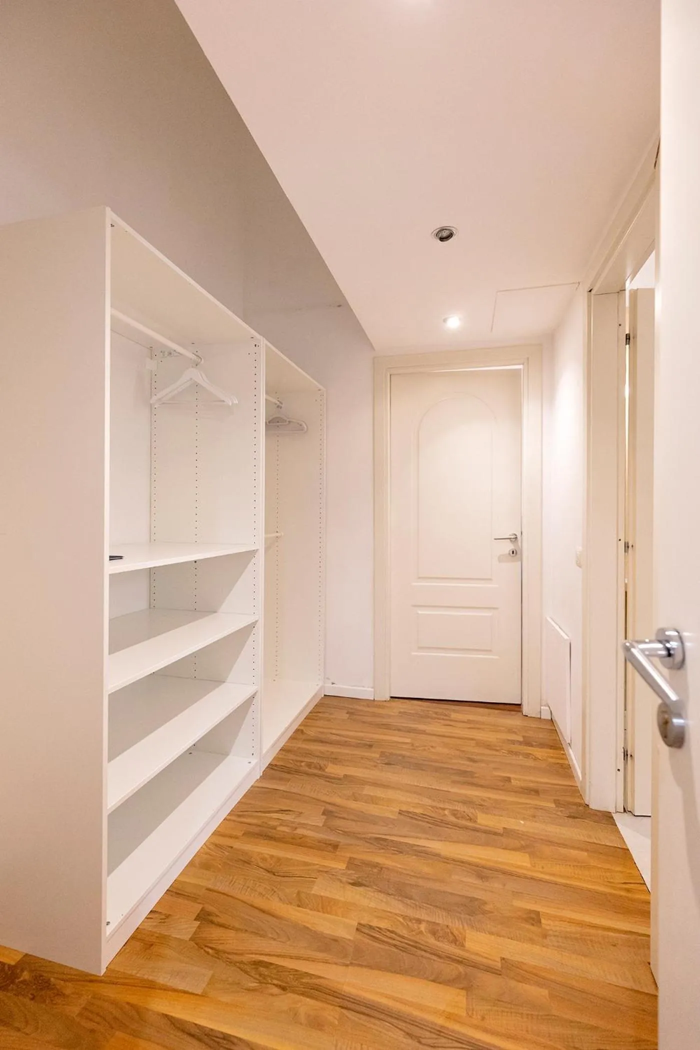 wardrobe in Casa Bella Pantheon