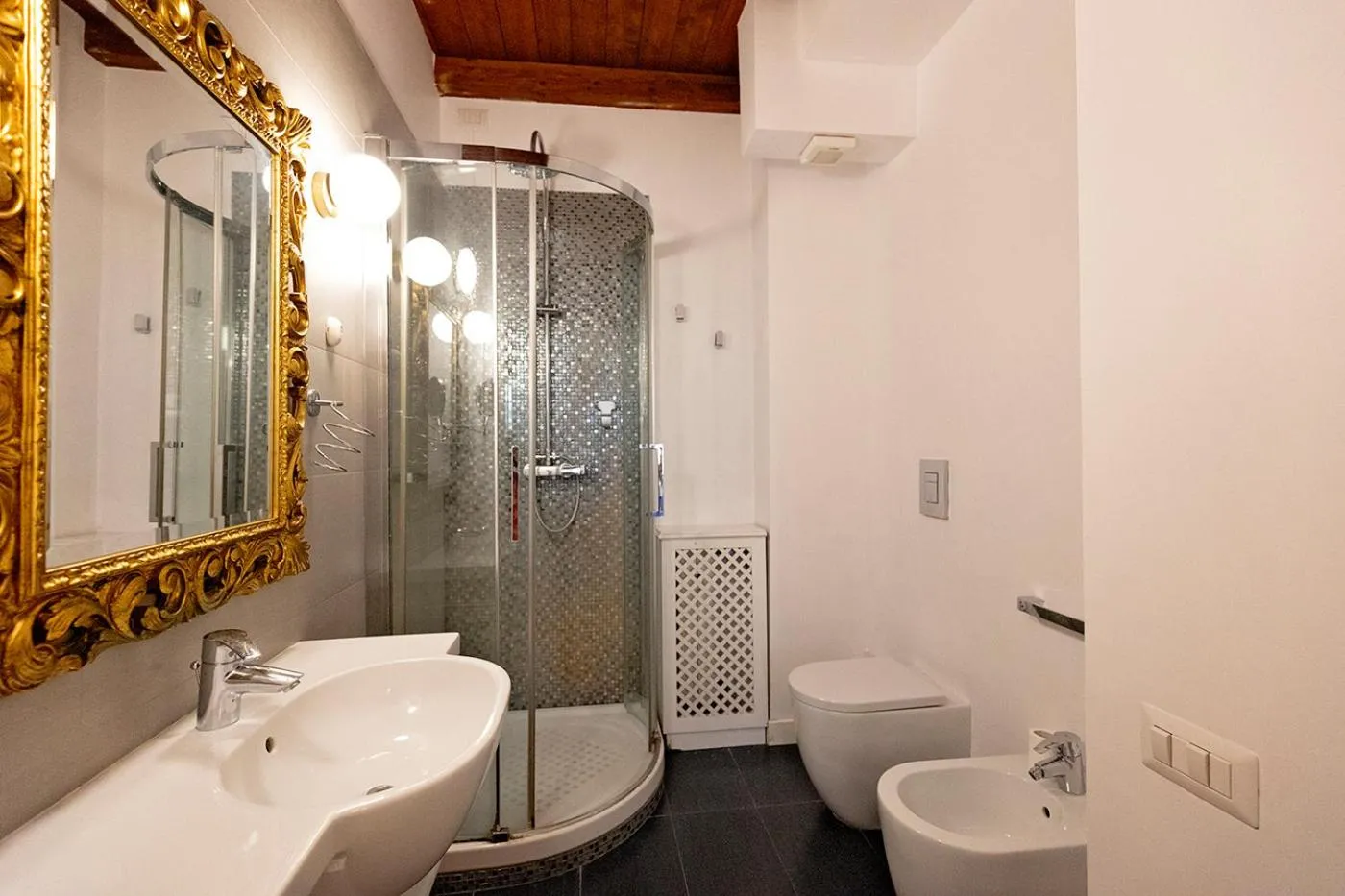 Bathroom in Casa Bella Pantheon