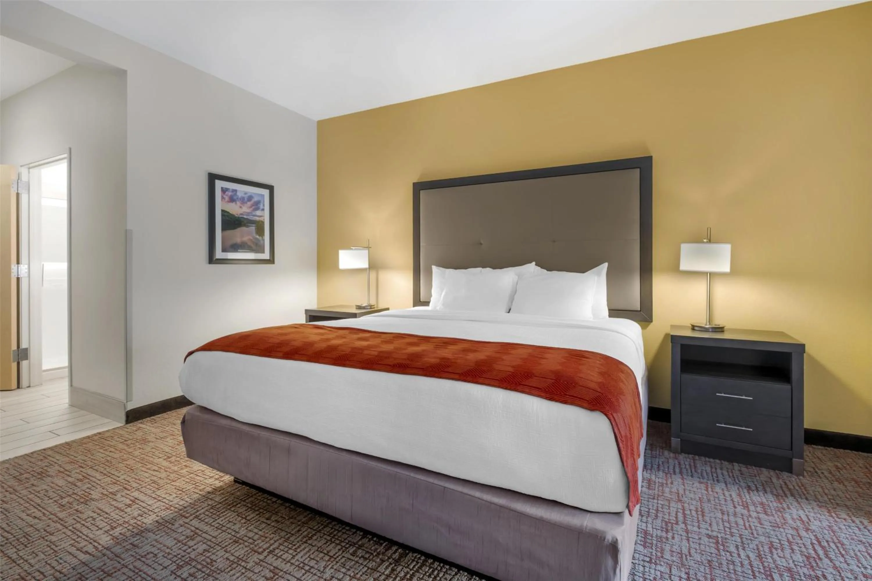 Bedroom, Bed in Best Western Plus Elizabethtown Inn & Suites