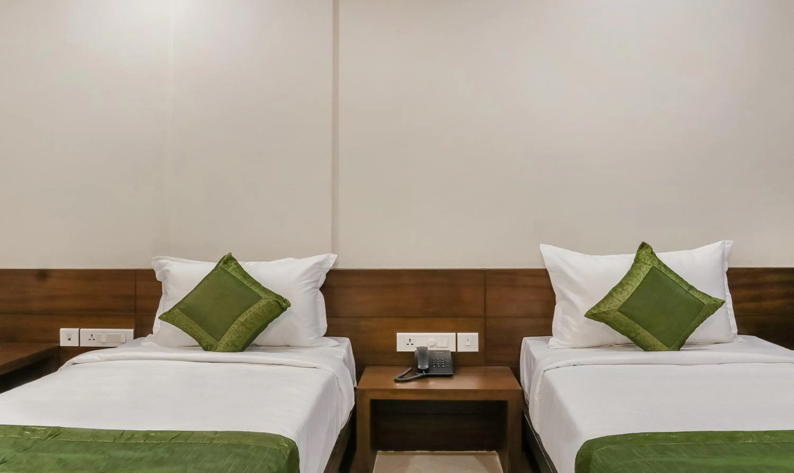 Bedroom, Bed in Treebo Casino