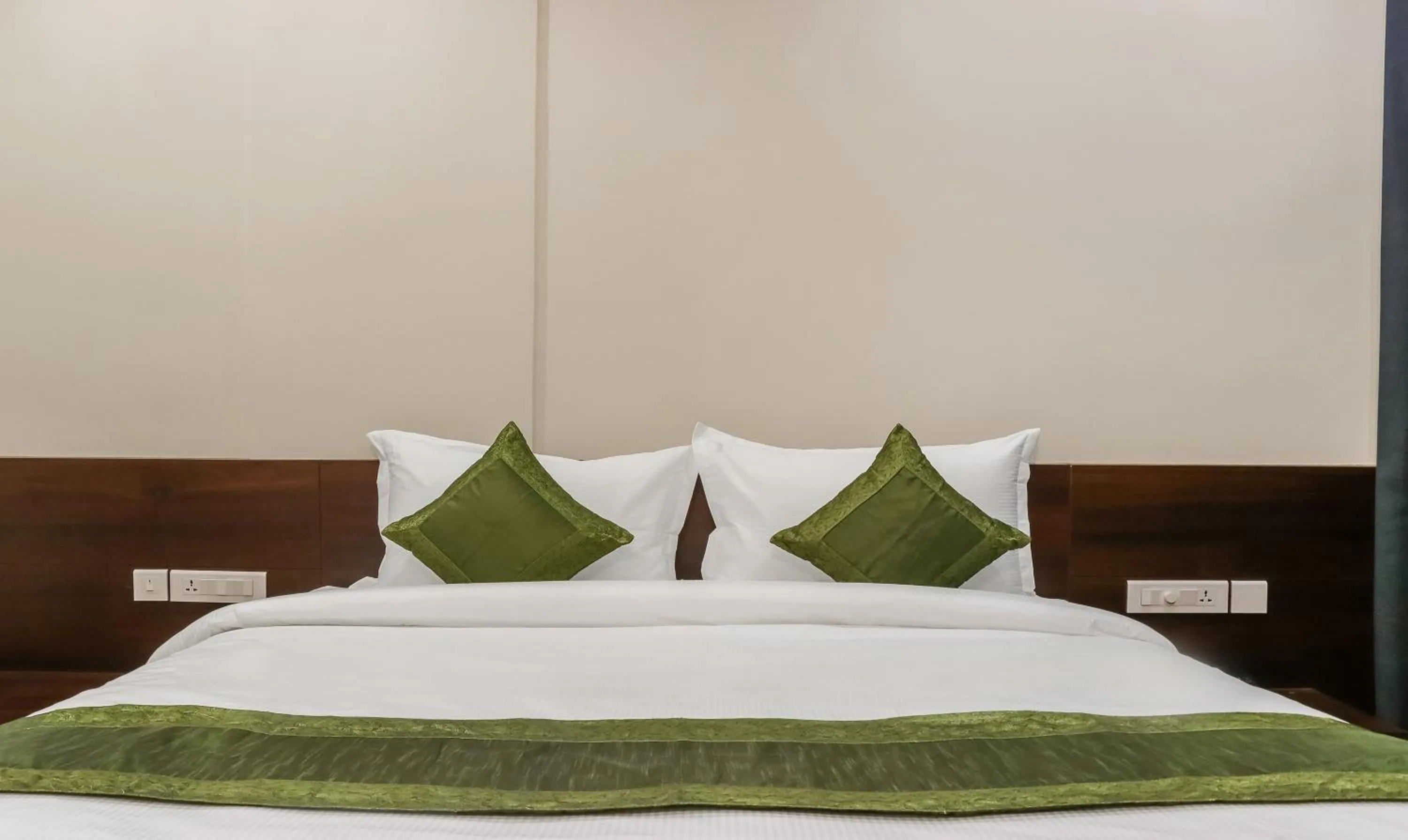 Bedroom, Bed in Treebo Casino