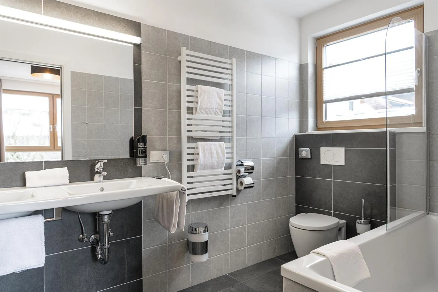 Bathroom in AlpenParks Residence Zell am See