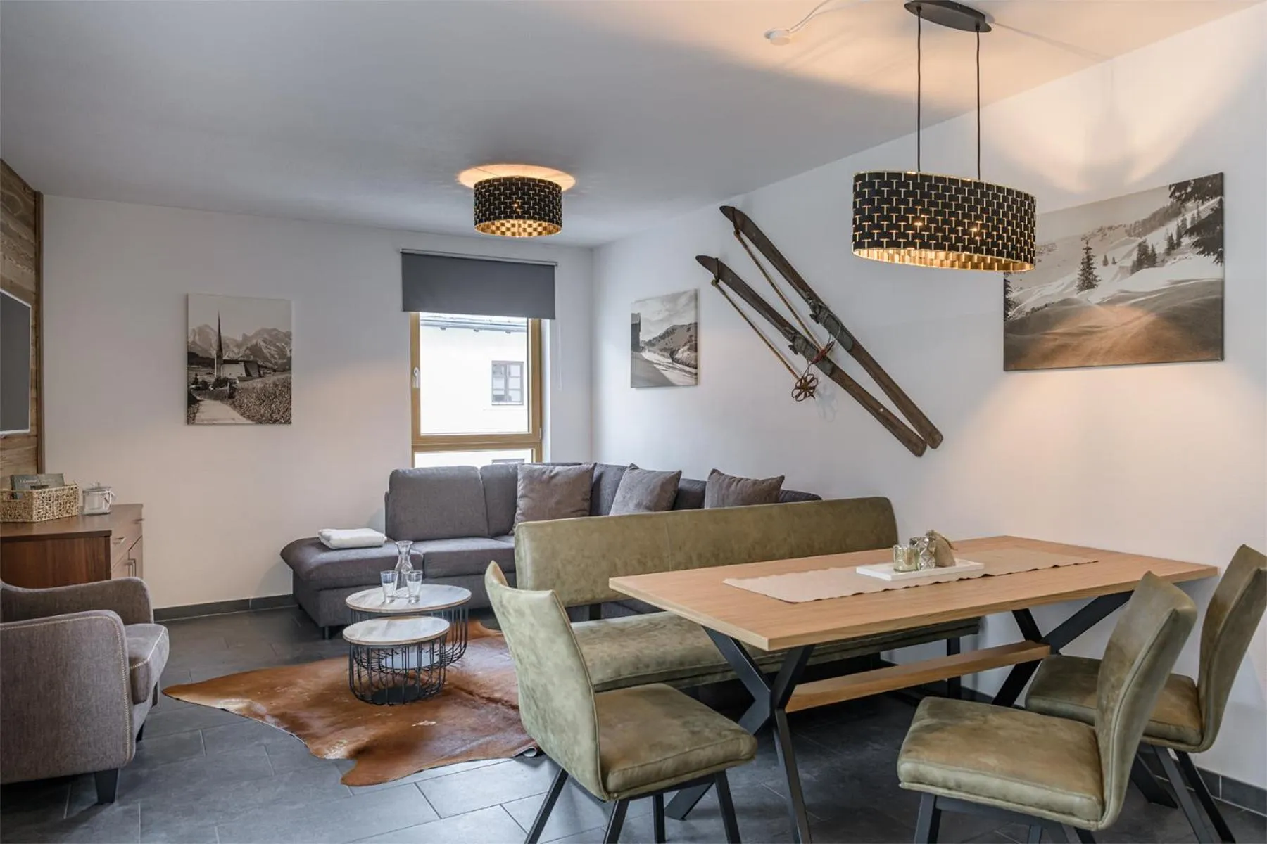 Dining area in AlpenParks Residence Zell am See