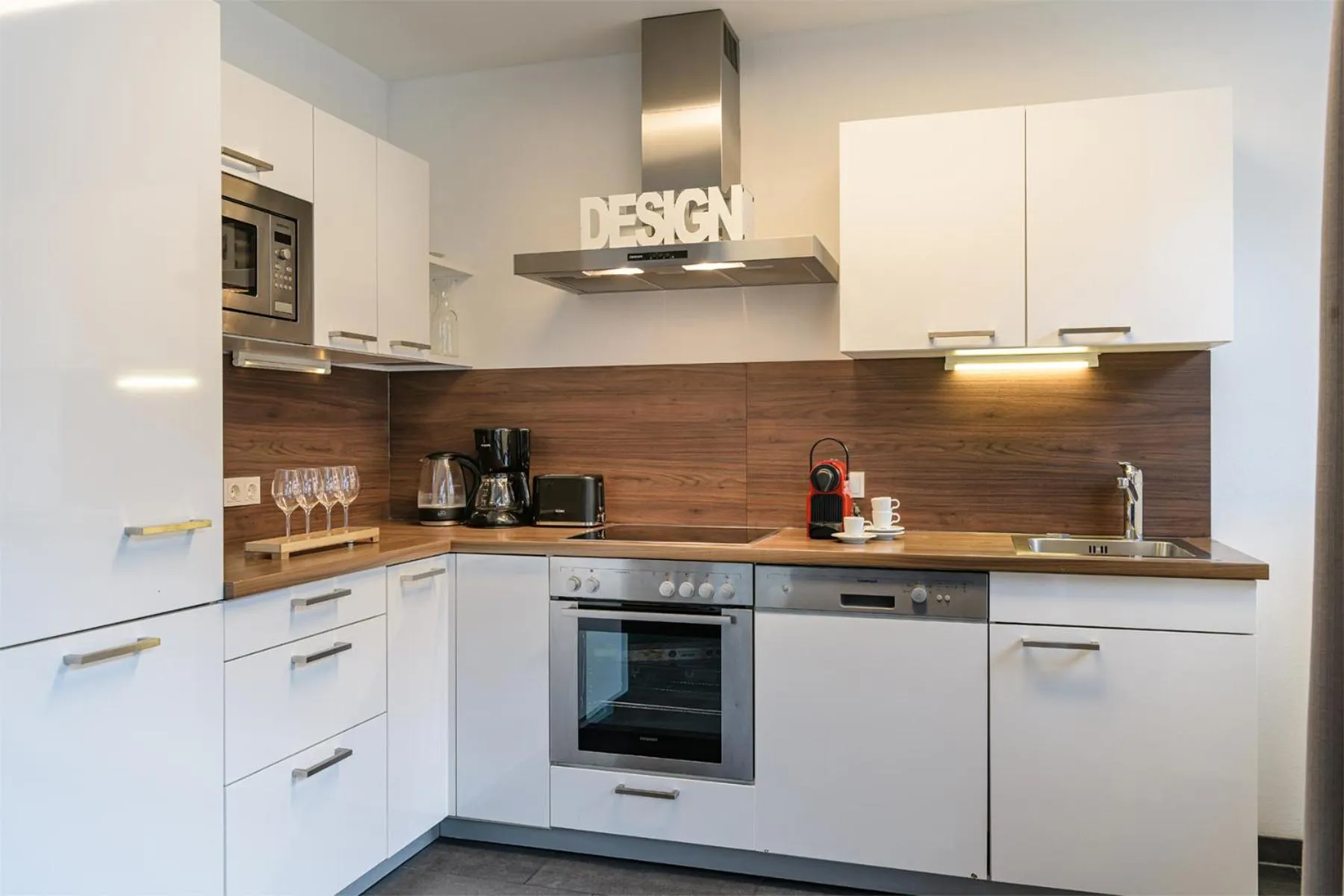 Kitchen or kitchenette in AlpenParks Residence Zell am See