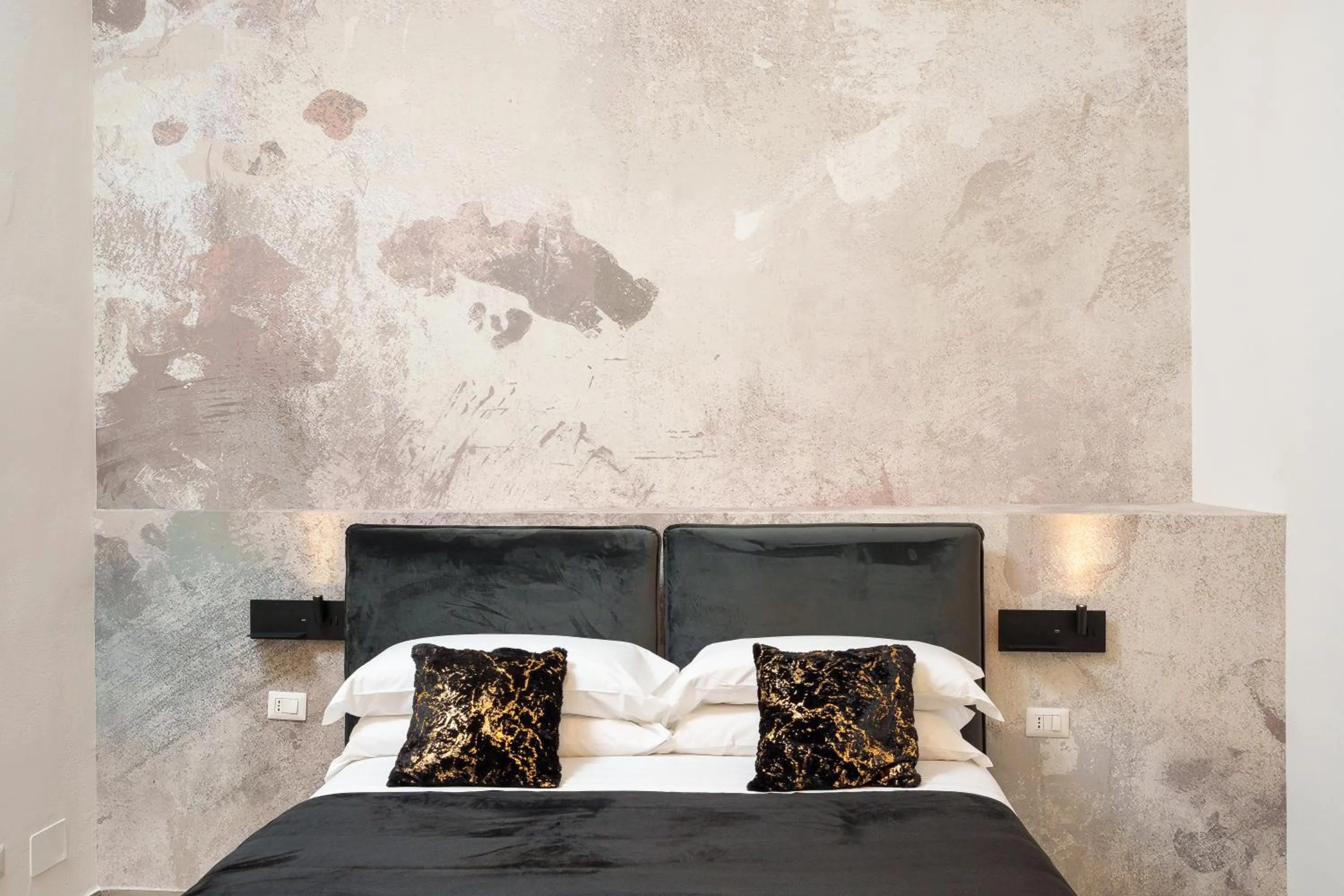 Bed in Ortigia Boutique Palace