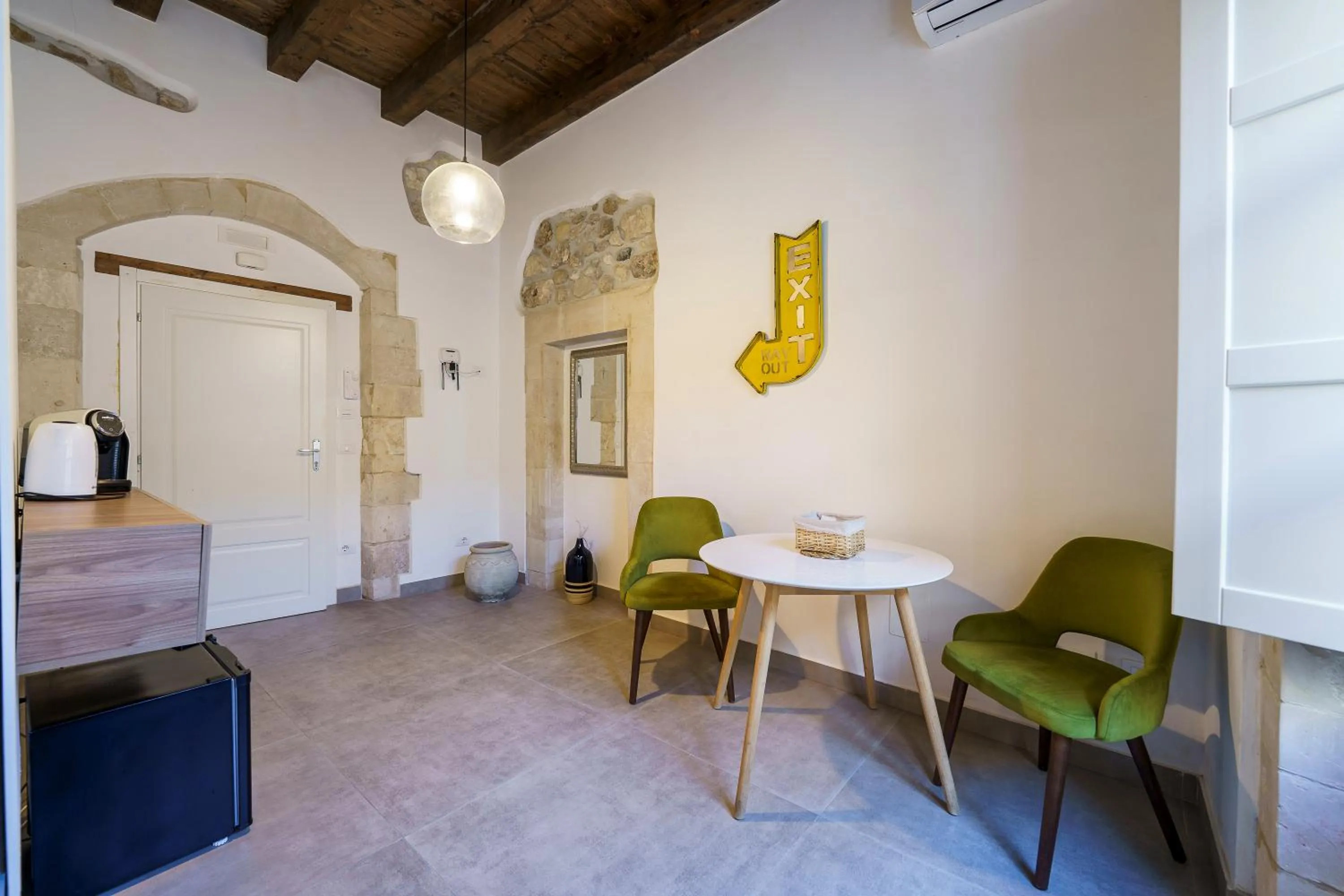 Coffee/tea facilities in Ortigia Boutique Palace