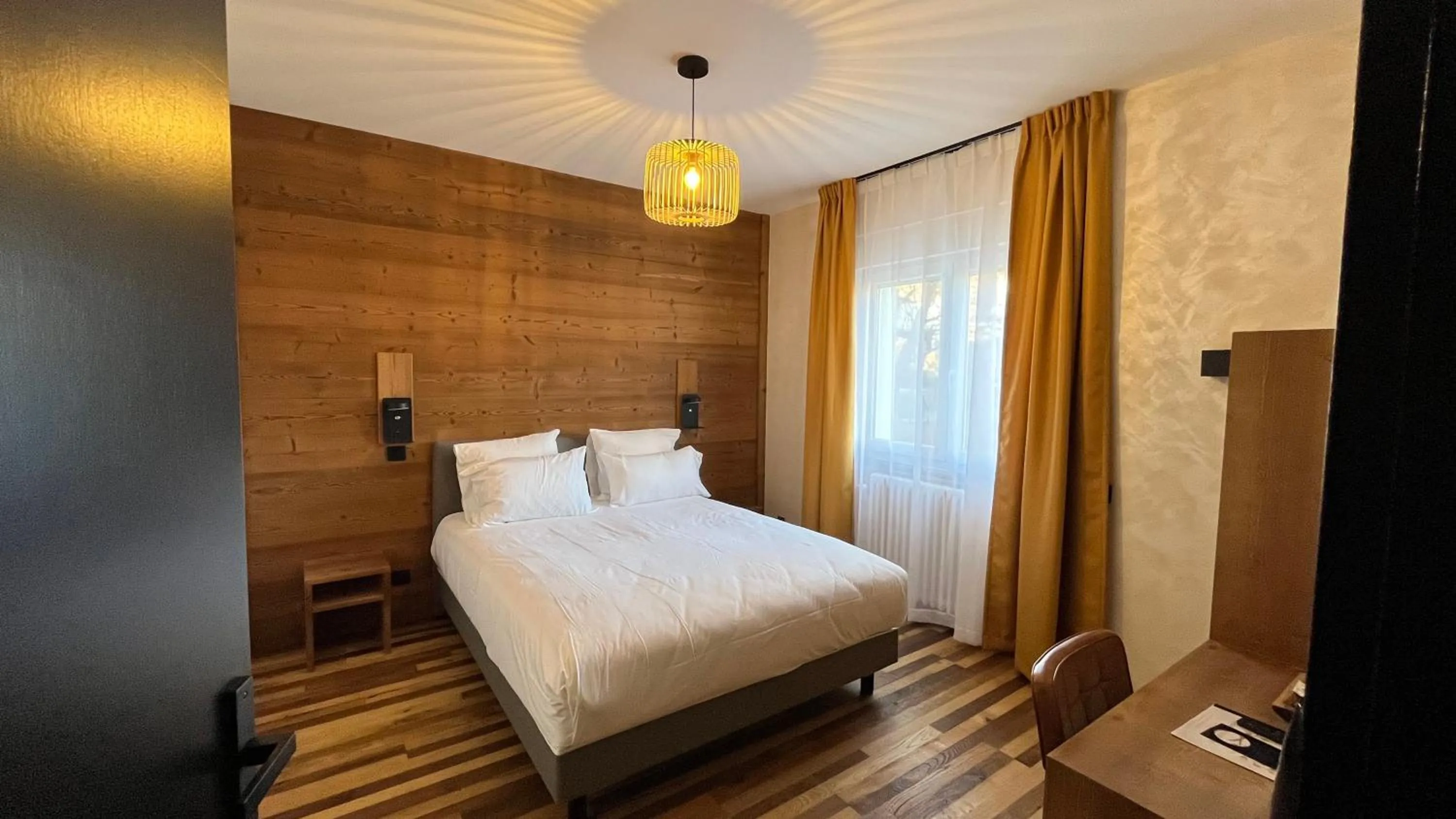 Bed in Annexe by Hôtel La Réserve