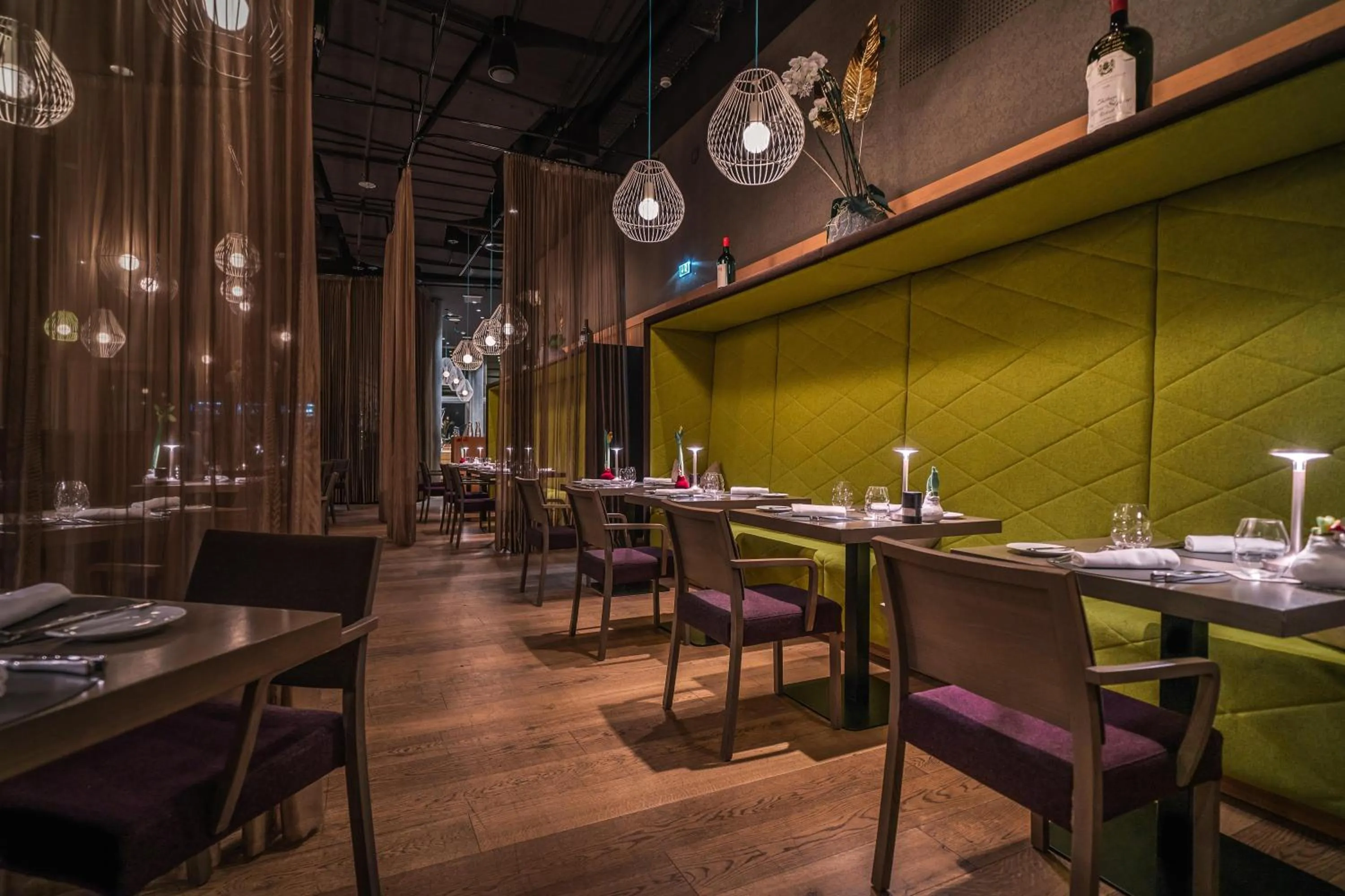 Restaurant/places to eat in ADLERS Hotel Innsbruck