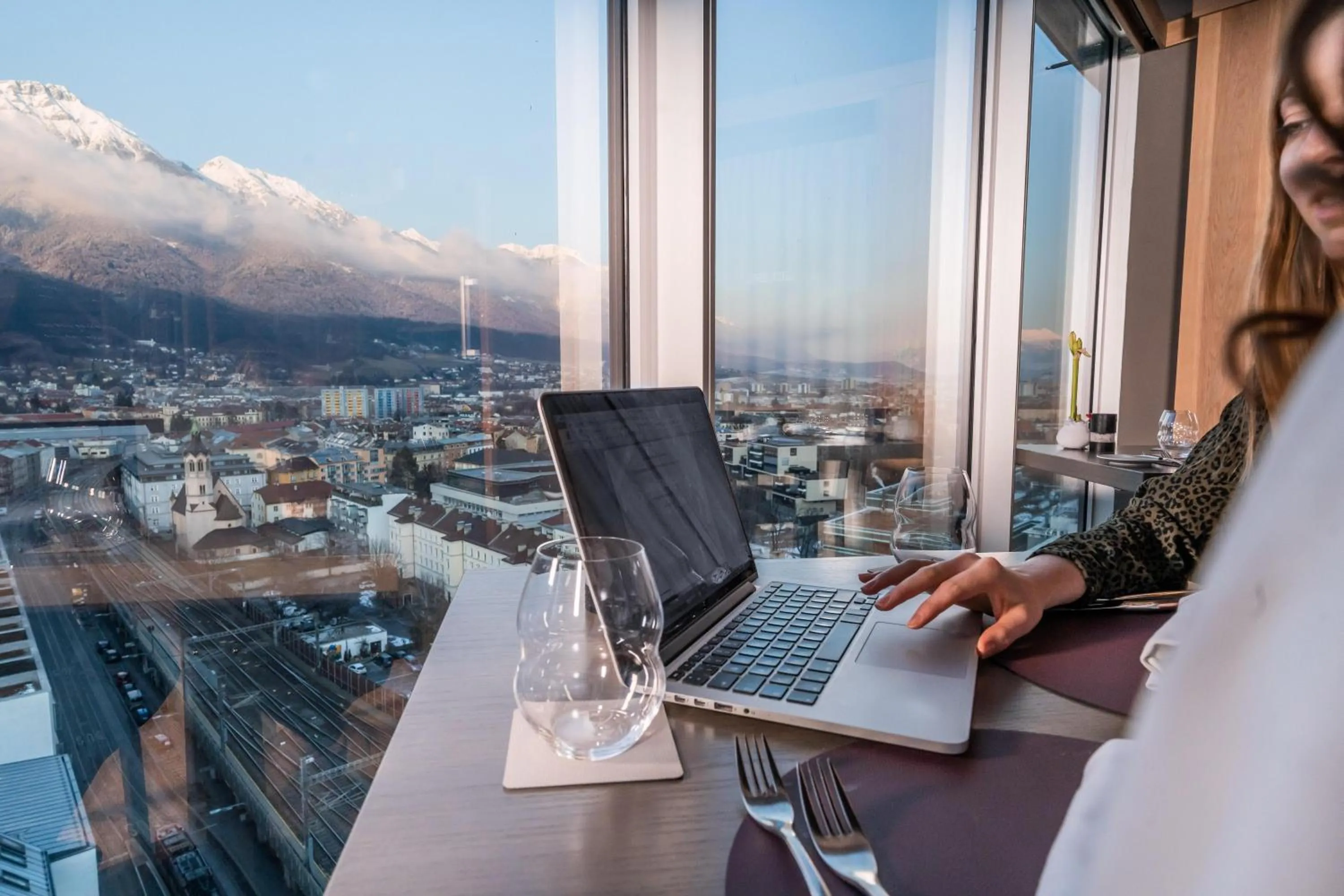 Restaurant/places to eat in ADLERS Hotel Innsbruck