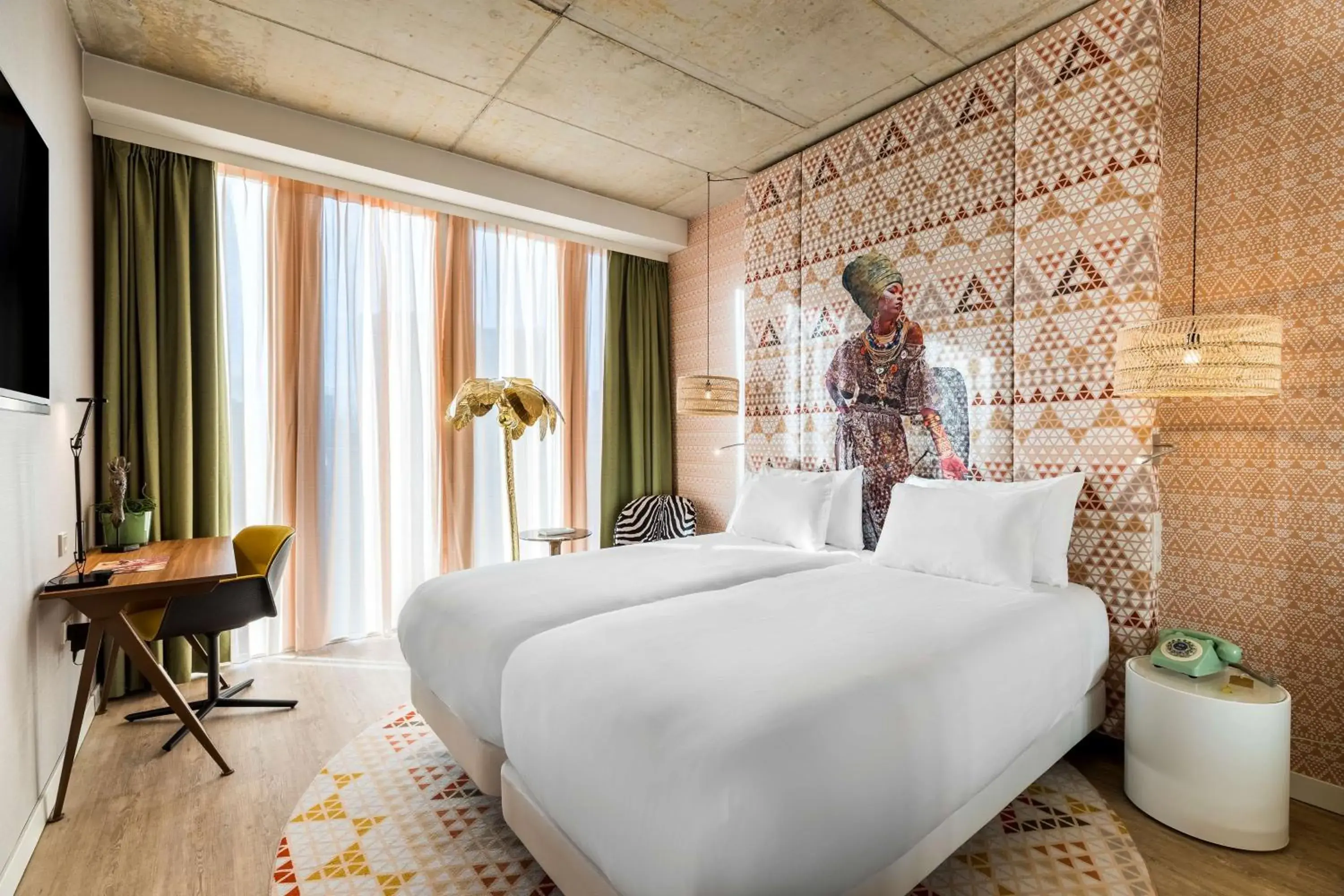 nhow Double or Twin Room with View in nhow Amsterdam Rai nhow Double or Twin Room with View in nhow Amsterdam Rai