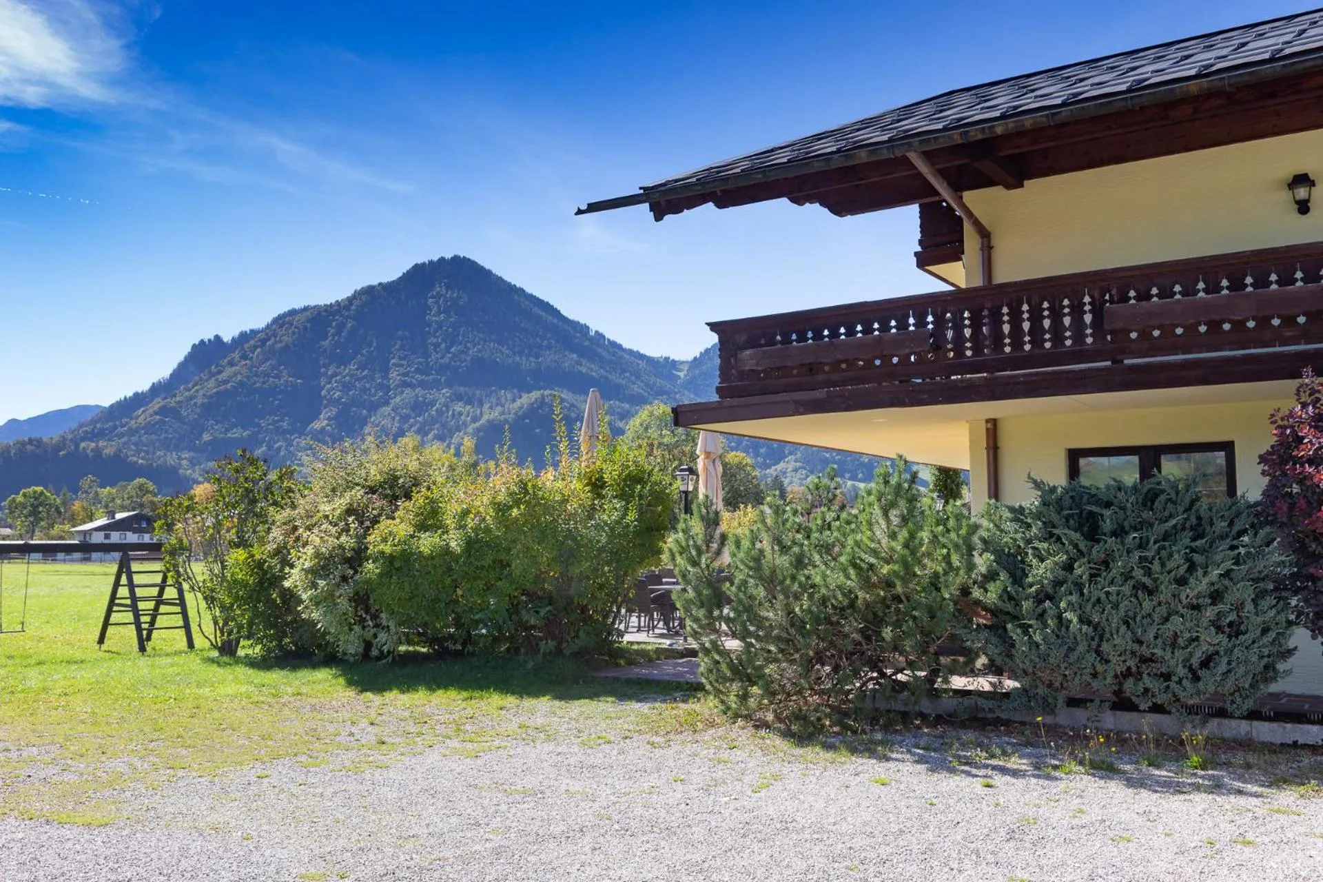 Garden view in DEVA Hotel-Restaurant Fischerwirt inklusive Chiemgau Card