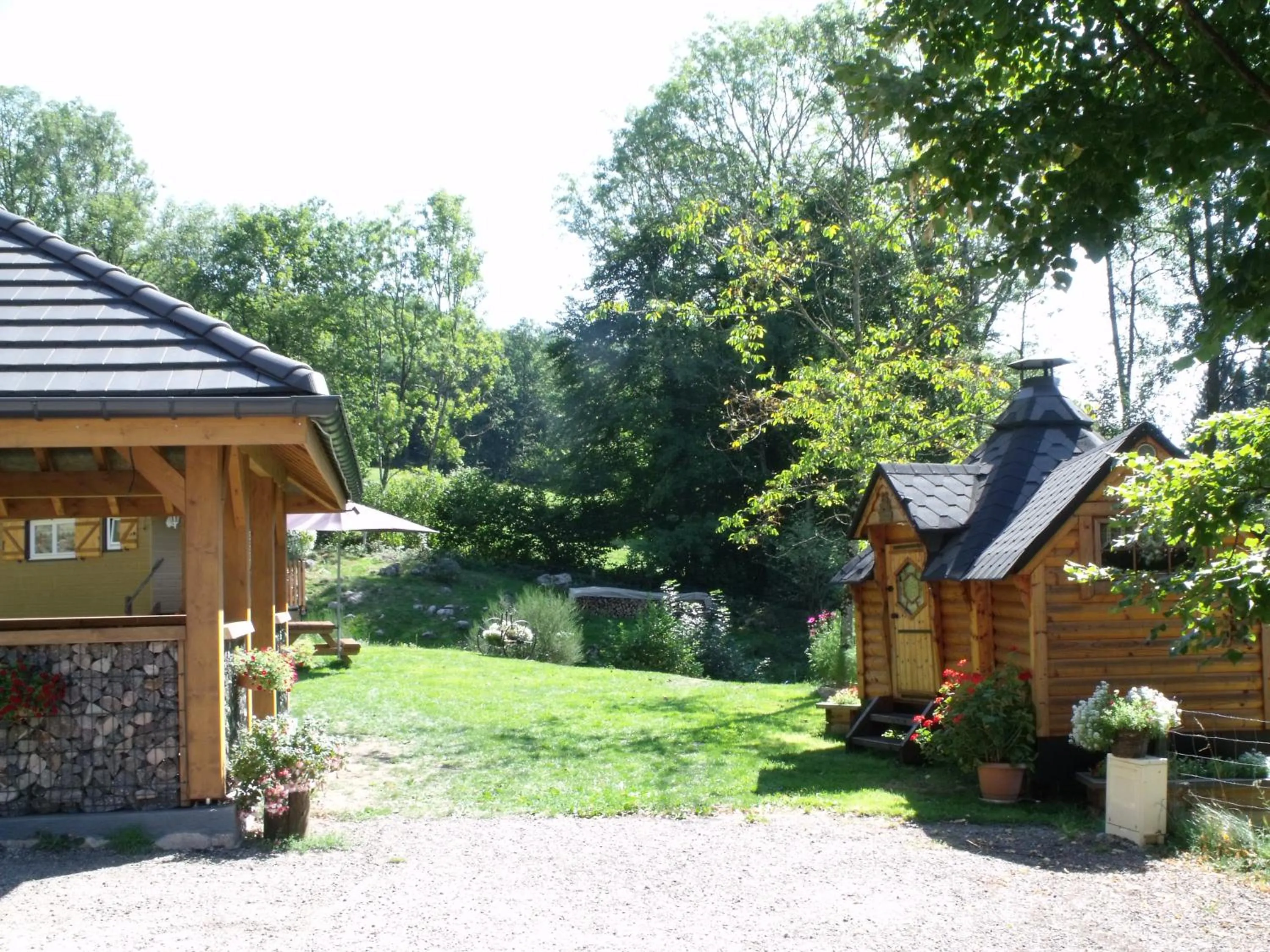 BBQ facilities in Le Domaine du Châtelet