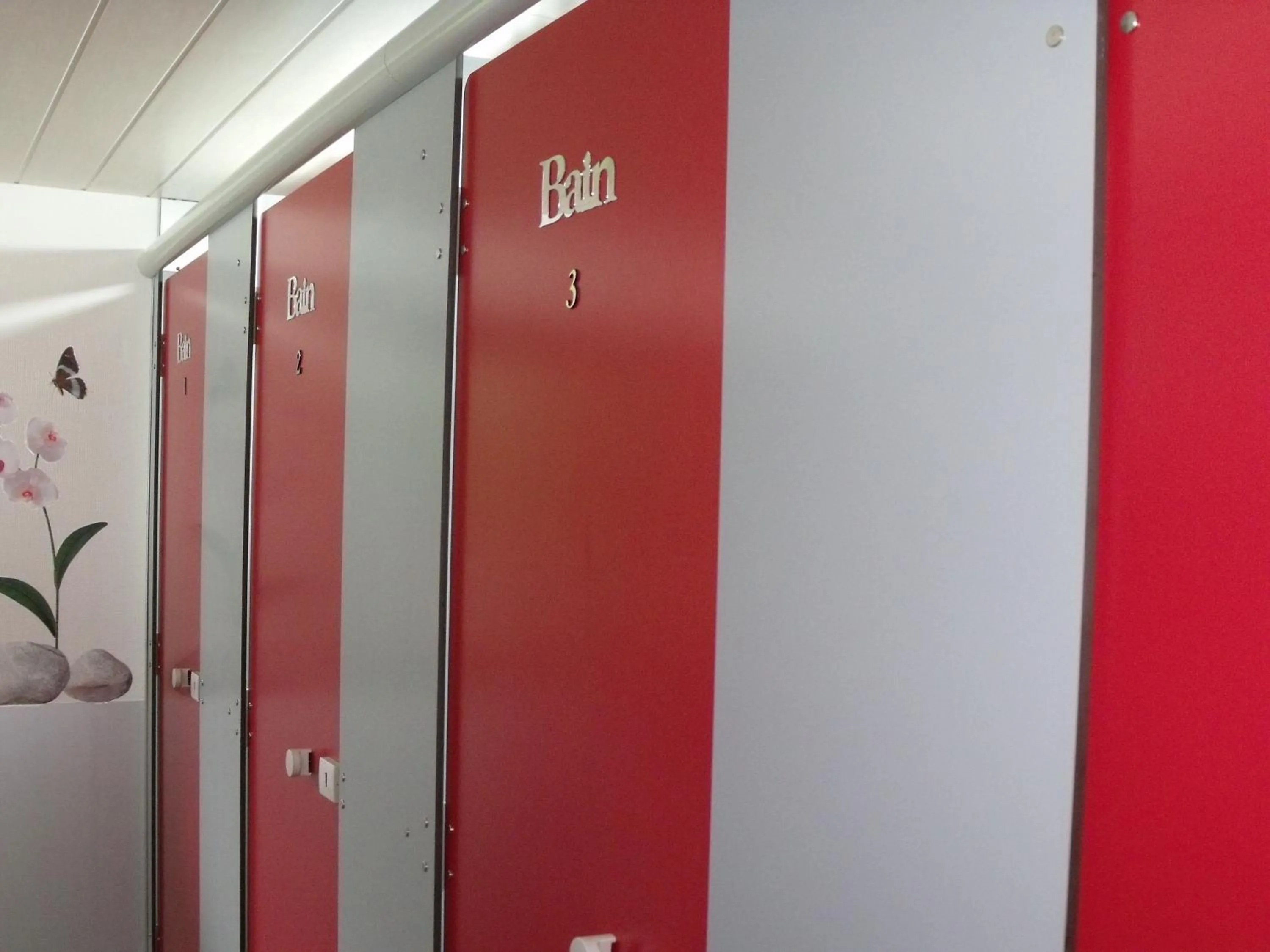 Shower in Le Domaine du Châtelet