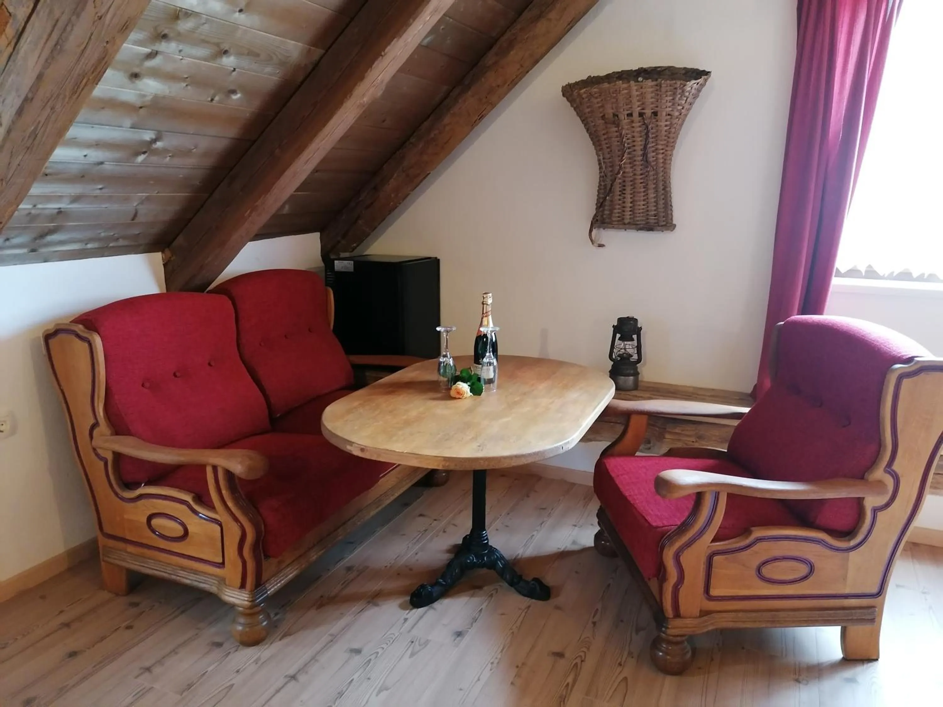 Seating area in Tiefala's Eck